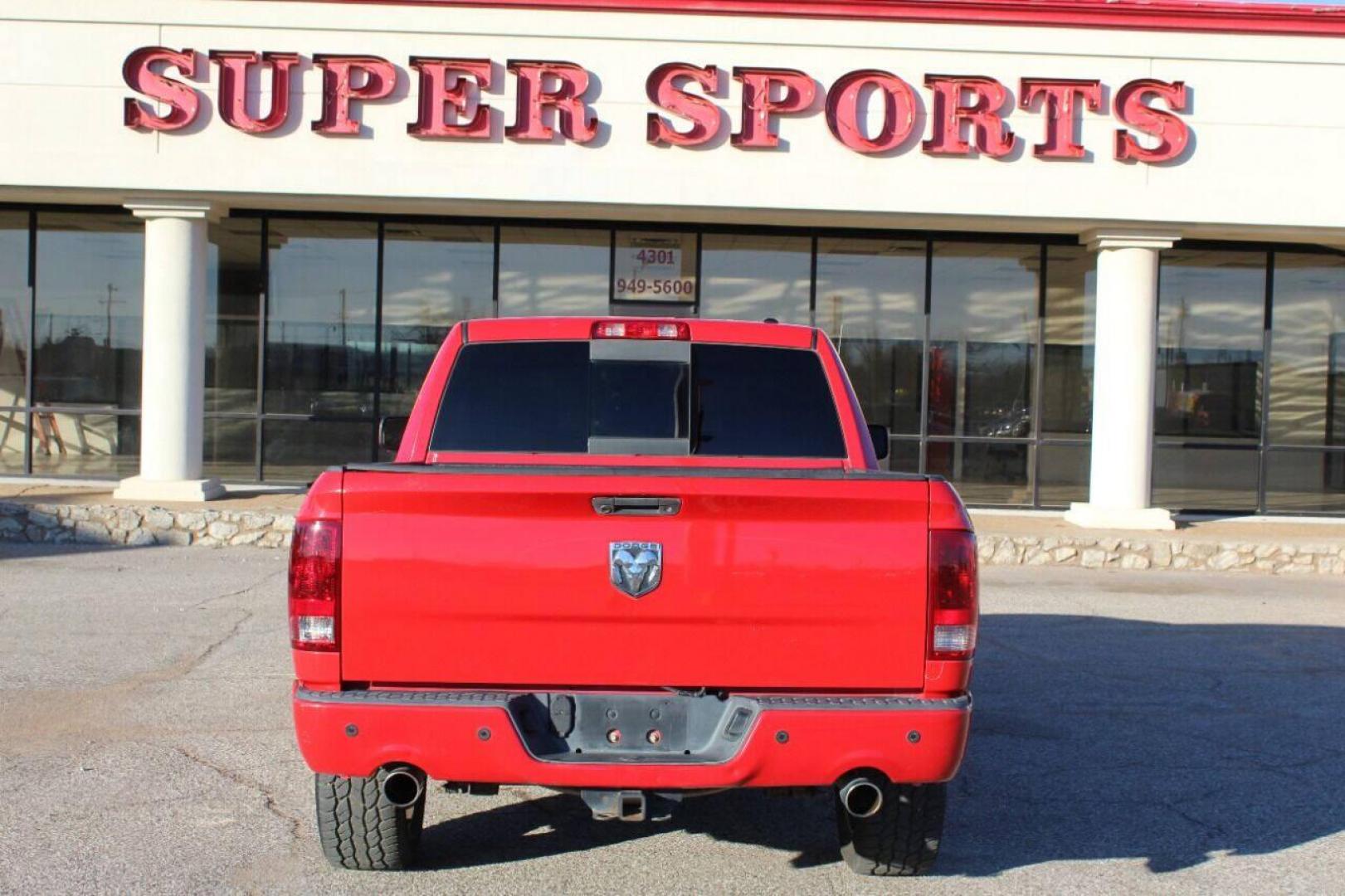 2010 Red Dodge Ram 1500 Laramie Crew Cab 4WD (1D7RV1CT9AS) with an 5.7L V8 OHV 16V engine, 5-Speed Automatic transmission, located at 4301 NW 39th , Oklahoma City, OK, 73112, (405) 949-5600, 35.512135, -97.598671 - NO DRIVERS LICENCE NO-FULL COVERAGE INSURANCE-NO CREDIT CHECK. COME ON OVER TO SUPERSPORTS AND TAKE A LOOK AND TEST DRIVE. PLEASE GIVE US A CALL AT (405) 949-5600. NO LICENSIA DE MANEJAR- NO SEGURO DE COBERTURA TOTAL- NO VERIFICACCION DE CREDITO. POR FAVOR VENGAN A SUPERSPORTS, ECHE UN VI - Photo#20