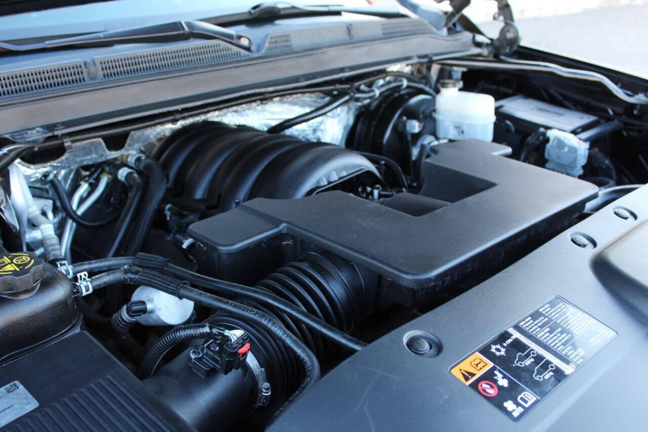 2015 Black GMC Yukon Denali XL 4WD (1GKS2JKJ5FR) with an 6.2L V8 OHV 16V engine, 6-Speed Automatic transmission, located at 4301 NW 39th , Oklahoma City, OK, 73112, (405) 949-5600, 35.512135, -97.598671 - NO DRIVERS LICENCE -NO FULL COVERAGE INSURANCE - NO CREDIT CHECK. COME ON OVER TO SUPERSPORTS, TAKE A LOOK AND TEST DRIVE. PLEASE GIVE US A CALL AT (405) 949-5600. NO LICENCIA DE CONDUCIR - NO SEGURO DE COBERTURA TOTAL - NO VERIFICACION DE CREDITO. VISITENOS EN SUPERSPORTS, MIRE NUESTRO - Photo#8