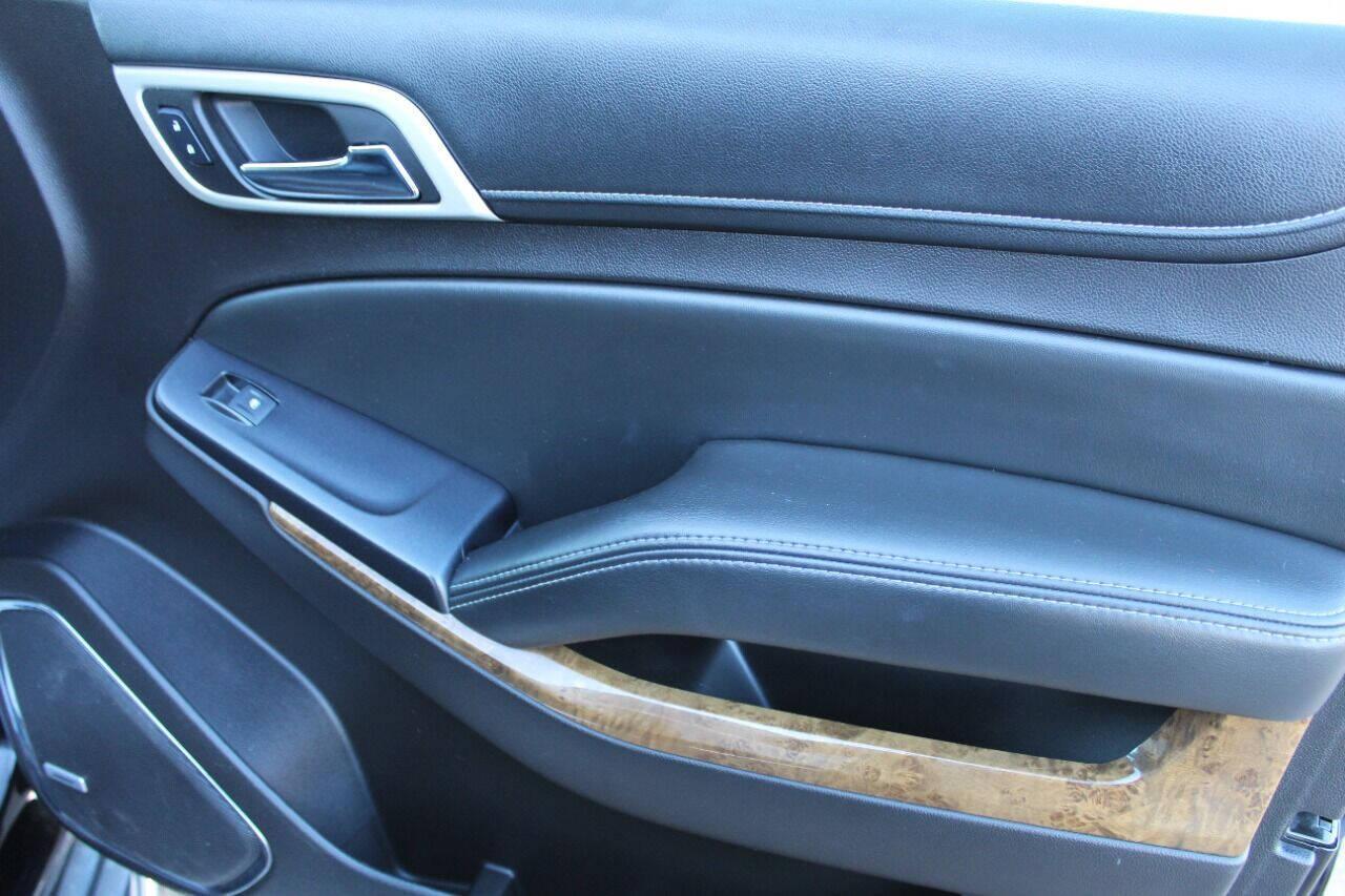 2015 Black GMC Yukon Denali XL 4WD (1GKS2JKJ5FR) with an 6.2L V8 OHV 16V engine, 6-Speed Automatic transmission, located at 4301 NW 39th , Oklahoma City, OK, 73112, (405) 949-5600, 35.512135, -97.598671 - NO DRIVERS LICENCE -NO FULL COVERAGE INSURANCE - NO CREDIT CHECK. COME ON OVER TO SUPERSPORTS, TAKE A LOOK AND TEST DRIVE. PLEASE GIVE US A CALL AT (405) 949-5600. NO LICENCIA DE CONDUCIR - NO SEGURO DE COBERTURA TOTAL - NO VERIFICACION DE CREDITO. VISITENOS EN SUPERSPORTS, MIRE NUESTRO - Photo#10