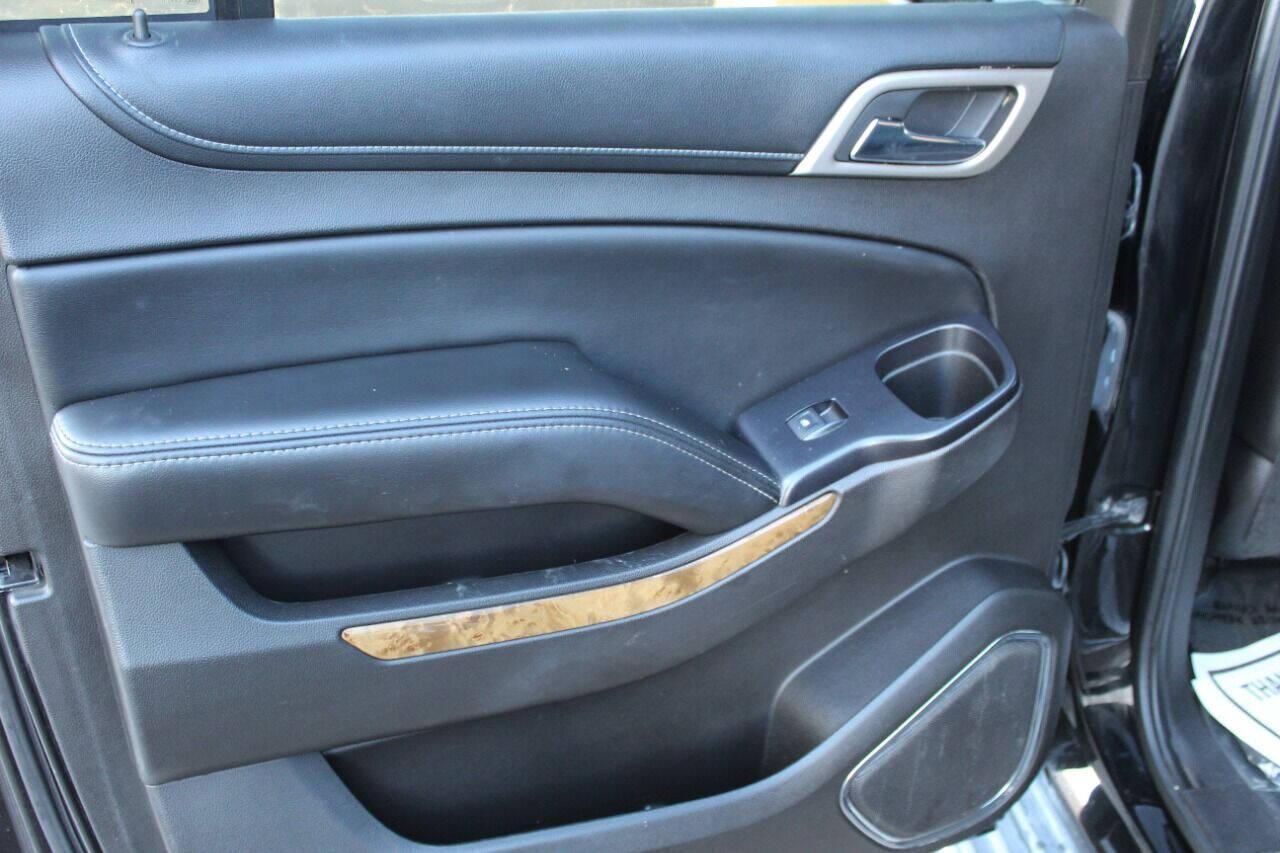 2015 Black GMC Yukon Denali XL 4WD (1GKS2JKJ5FR) with an 6.2L V8 OHV 16V engine, 6-Speed Automatic transmission, located at 4301 NW 39th , Oklahoma City, OK, 73112, (405) 949-5600, 35.512135, -97.598671 - NO DRIVERS LICENCE -NO FULL COVERAGE INSURANCE - NO CREDIT CHECK. COME ON OVER TO SUPERSPORTS, TAKE A LOOK AND TEST DRIVE. PLEASE GIVE US A CALL AT (405) 949-5600. NO LICENCIA DE CONDUCIR - NO SEGURO DE COBERTURA TOTAL - NO VERIFICACION DE CREDITO. VISITENOS EN SUPERSPORTS, MIRE NUESTRO - Photo#19