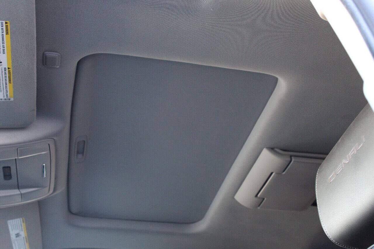 2015 Black GMC Yukon Denali XL 4WD (1GKS2JKJ5FR) with an 6.2L V8 OHV 16V engine, 6-Speed Automatic transmission, located at 4301 NW 39th , Oklahoma City, OK, 73112, (405) 949-5600, 35.512135, -97.598671 - NO DRIVERS LICENCE -NO FULL COVERAGE INSURANCE - NO CREDIT CHECK. COME ON OVER TO SUPERSPORTS, TAKE A LOOK AND TEST DRIVE. PLEASE GIVE US A CALL AT (405) 949-5600. NO LICENCIA DE CONDUCIR - NO SEGURO DE COBERTURA TOTAL - NO VERIFICACION DE CREDITO. VISITENOS EN SUPERSPORTS, MIRE NUESTRO - Photo#28