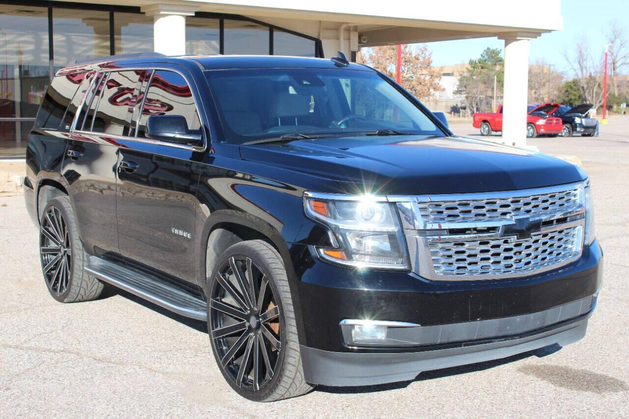 2016 Black Chevrolet Tahoe LS 2WD (1GNSCAKCXGR) with an 5.3L V8 5.3L V8 engine, Automatic 6-Speed transmission, located at 4301 NW 39th , Oklahoma City, OK, 73112, (405) 949-5600, 35.512135, -97.598671 - NO DRIVERS LICENCE NO-FULL COVERAGE INSURANCE-NO CREDIT CHECK. COME ON OVER TO SUPERSPORTS AND TAKE A LOOK AND TEST DRIVE PLEASE GIVE US A CALL AT (405) 949-5600. NO LICENCIA DE MANEJAR - NO SEGURO DE COBERTURA TOTAL - NO VERIFICACION DE CREDITO. POR FAVOR VENGAN A SUPERSPORTS, - Photo#2