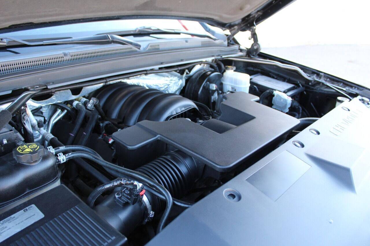 2016 Black Chevrolet Tahoe LS 2WD (1GNSCAKCXGR) with an 5.3L V8 5.3L V8 engine, Automatic 6-Speed transmission, located at 4301 NW 39th , Oklahoma City, OK, 73112, (405) 949-5600, 35.512135, -97.598671 - NO DRIVERS LICENCE NO-FULL COVERAGE INSURANCE-NO CREDIT CHECK. COME ON OVER TO SUPERSPORTS AND TAKE A LOOK AND TEST DRIVE PLEASE GIVE US A CALL AT (405) 949-5600. NO LICENCIA DE MANEJAR - NO SEGURO DE COBERTURA TOTAL - NO VERIFICACION DE CREDITO. POR FAVOR VENGAN A SUPERSPORTS, - Photo#8