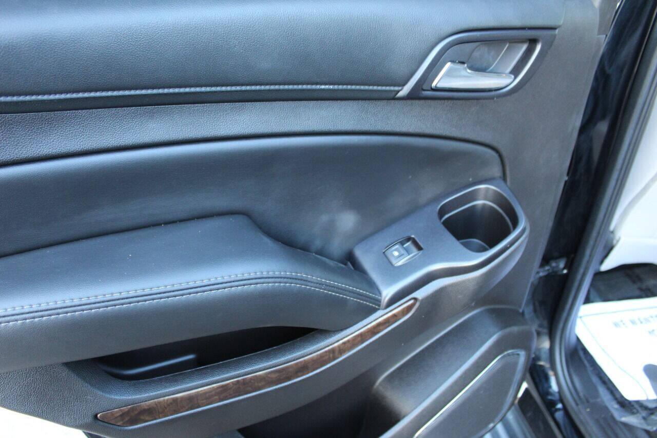 2016 Black Chevrolet Tahoe LS 2WD (1GNSCAKCXGR) with an 5.3L V8 5.3L V8 engine, Automatic 6-Speed transmission, located at 4301 NW 39th , Oklahoma City, OK, 73112, (405) 949-5600, 35.512135, -97.598671 - NO DRIVERS LICENCE NO-FULL COVERAGE INSURANCE-NO CREDIT CHECK. COME ON OVER TO SUPERSPORTS AND TAKE A LOOK AND TEST DRIVE PLEASE GIVE US A CALL AT (405) 949-5600. NO LICENCIA DE MANEJAR - NO SEGURO DE COBERTURA TOTAL - NO VERIFICACION DE CREDITO. POR FAVOR VENGAN A SUPERSPORTS, - Photo#15