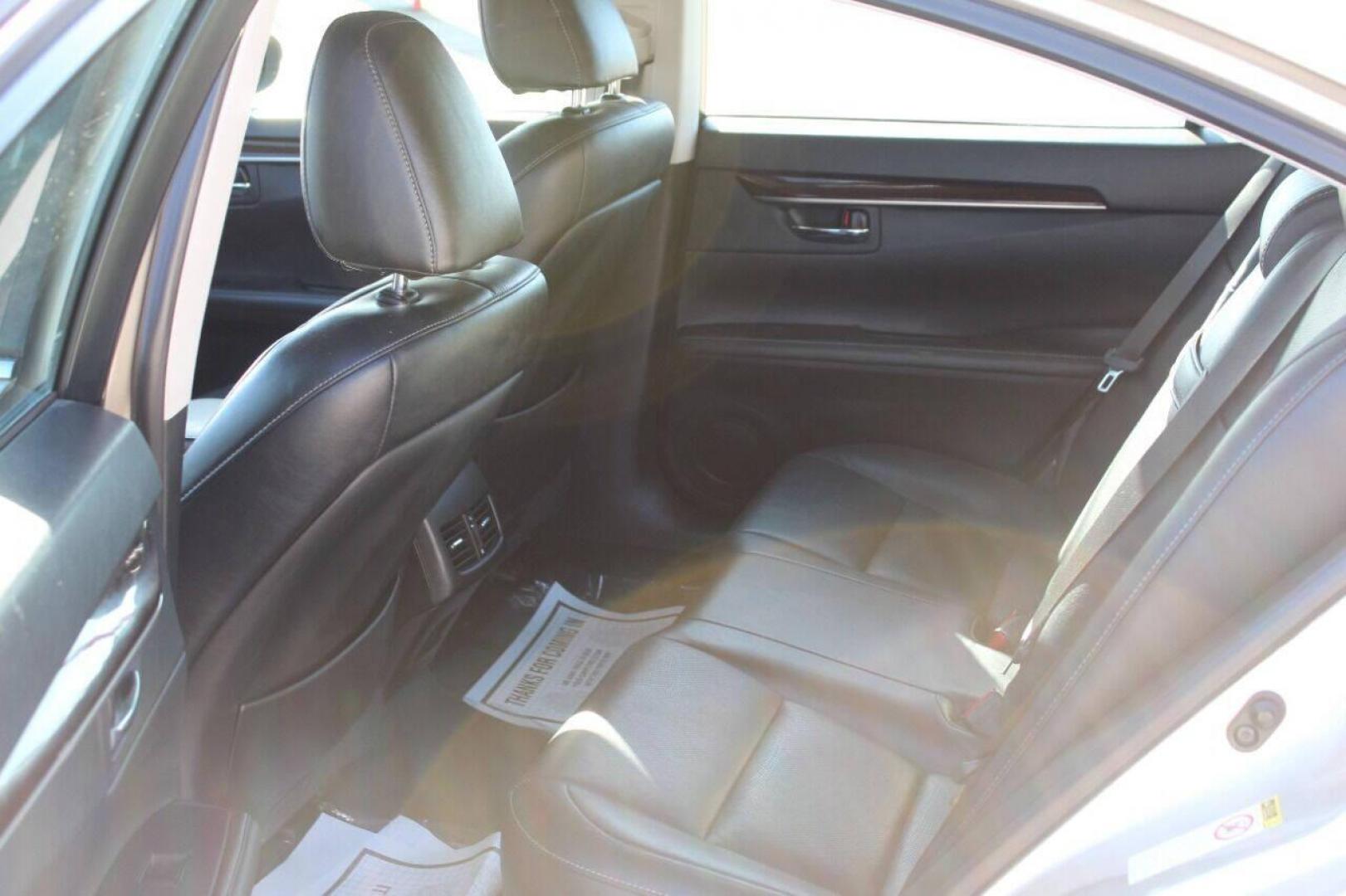2013 Tan Lexus ES 350 Sedan (JTHBK1GG0D2) with an 3.5L V6 DOHC 24V engine, 6-Speed Automatic transmission, located at 4301 NW 39th , Oklahoma City, OK, 73112, (405) 949-5600, 35.512135, -97.598671 - NO DRIVERS LICENCE NO-FULL COVERAGE INSURANCE-NO CREDIT CHECK. COME ON OVER TO SUPERSPORTS AND TAKE A LOOK AND TEST DRIVE. PLEASE GIVE US A CALL AT (405) 949-5600. NO LICENSIA DE MANEJAR- NO SEGURO DE COBERTURA TOTAL- NO VERIFICACCION DE CREDITO. POR FAVOR VENGAN A SUPERSPORTS, ECHE UN - Photo#17