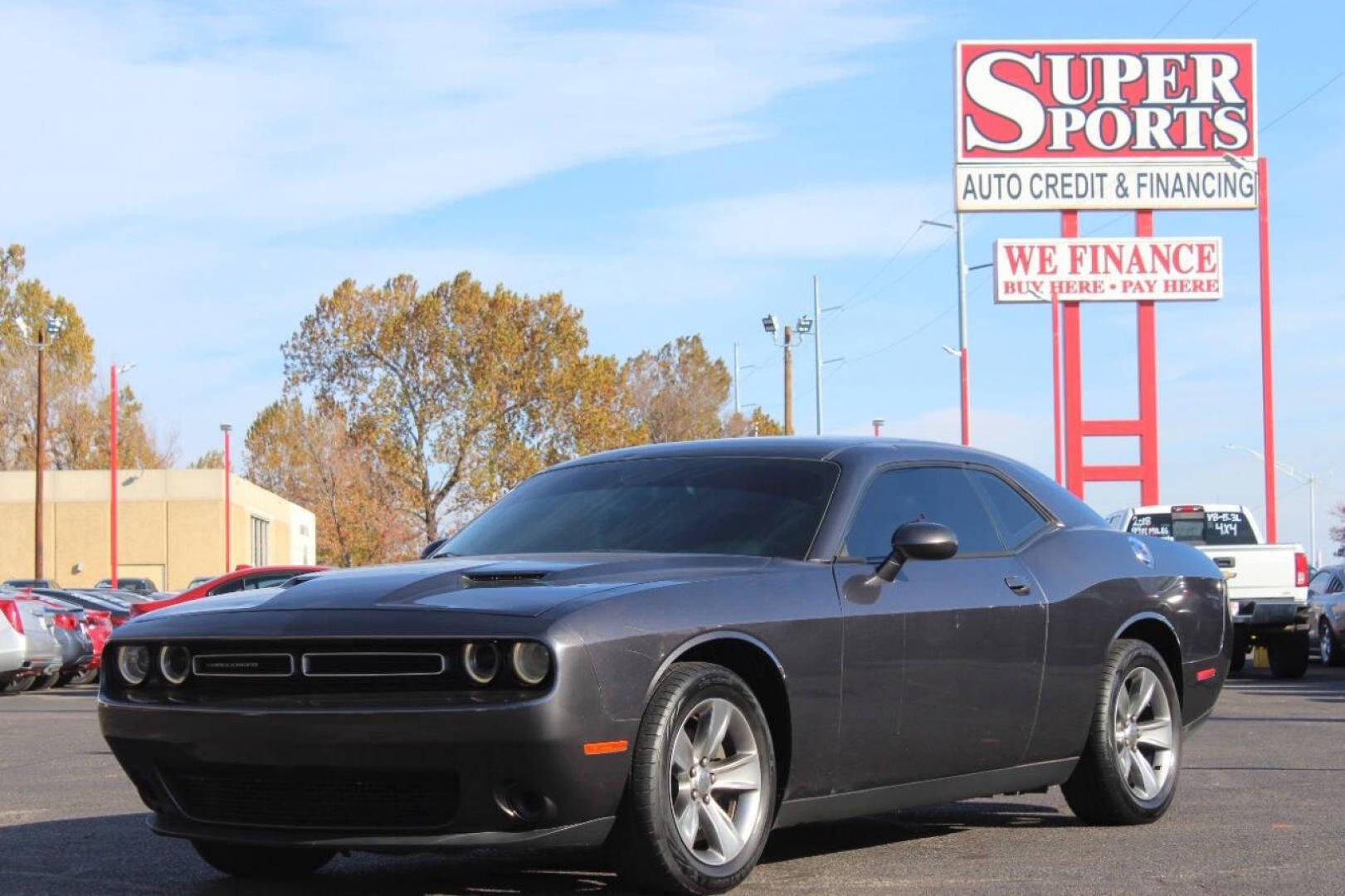 2015 Gray Dodge Challenger SXT (2C3CDZAG8FH) with an 3.6L V6 DOHC 24V engine, 5-Speed Automatic transmission, located at 4301 NW 39th , Oklahoma City, OK, 73112, (405) 949-5600, 35.512135, -97.598671 - NO DRIVERS LICENCE NO-FULL COVERAGE INSURANCE-NO CREDIT CHECK. COME ON OVER TO SUPERSPORTS AND TAKE A LOOK AND TEST DRIVE. PLEASE GIVE US A CALL AT (405) 949-5600. NO LICENSIA DE MANEJAR- NO SEGURO DE COBERTURA TOTAL- NO VERIFICACCION DE CREDITO. POR FAVOR VENGAN A SUPERSPORTS, ECHE UN - Photo#5