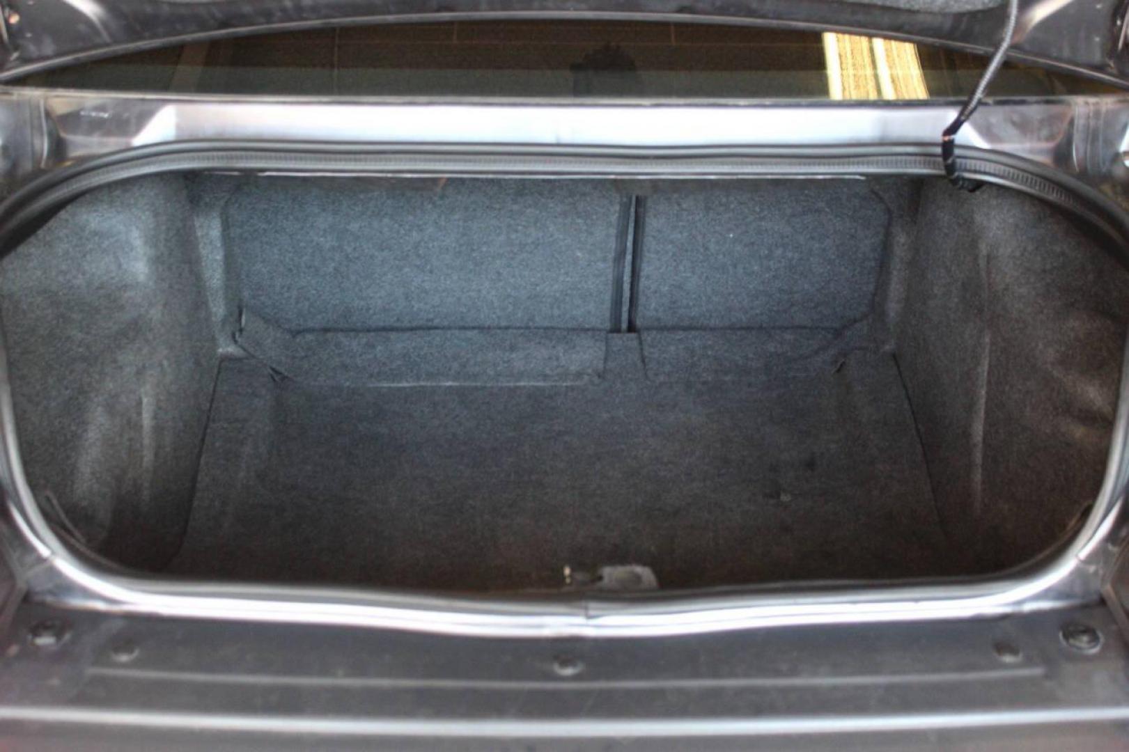 2015 Gray Dodge Challenger SXT (2C3CDZAG8FH) with an 3.6L V6 DOHC 24V engine, 5-Speed Automatic transmission, located at 4301 NW 39th , Oklahoma City, OK, 73112, (405) 949-5600, 35.512135, -97.598671 - NO DRIVERS LICENCE NO-FULL COVERAGE INSURANCE-NO CREDIT CHECK. COME ON OVER TO SUPERSPORTS AND TAKE A LOOK AND TEST DRIVE. PLEASE GIVE US A CALL AT (405) 949-5600. NO LICENSIA DE MANEJAR- NO SEGURO DE COBERTURA TOTAL- NO VERIFICACCION DE CREDITO. POR FAVOR VENGAN A SUPERSPORTS, ECHE UN - Photo#10