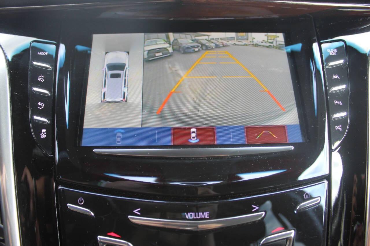 2017 Gray Cadillac Escalade Luxury 4WD (1GYS4BKJ7HR) with an 6.2L V8 OHV 16V FFV engine, 8A transmission, located at 4301 NW 39th , Oklahoma City, OK, 73112, (405) 949-5600, 35.512135, -97.598671 - NO DRIVERS LICENCE NO-FULL COVERAGE INSURANCE-NO CREDIT CHECK. COME ON OVER TO SUPERSPORTS AND TAKE A LOOK AND TEST DRIVE. PLEASE GIVE US A CALL AT (405) 949-5600. NO LICENSIA DE MANEJAR- NO SEGURO DE COBERTURA TOTAL- NO VERIFICACCION DE CREDITO. POR FAVOR VENGAN A SUPERSPORTS, ECHE UN - Photo#22