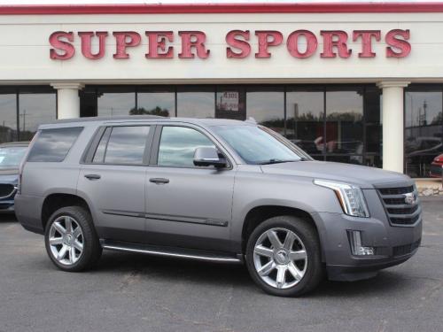 2017 Cadillac Escalade Luxury 4x4 4dr SUV