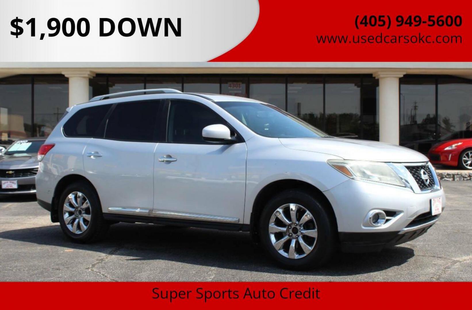 2013 Silver Nissan Pathfinder LE 2WD (5N1AR2MN4DC) with an 3.5L V6 DOHC 24V engine, Continuously Variable Transmission transmission, located at 4301 NW 39th , Oklahoma City, OK, 73112, (405) 949-5600, 35.512135, -97.598671 - NO DRIVERS LICENCE -NO FULL COVERAGE INSURANCE - NO CREDIT CHECK. COME ON OVER TO SUPERSPORTS, TAKE A LOOK AND TEST DRIVE. PLEASE GIVE US A CALL AT (405) 949-5600. NO LICENCIA DE CONDUCIR - NO SEGURO DE COBERTURA TOTAL - NO VERIFICACION DE CREDITO. VISITENOS EN SUPERSPORTS, MIRE NUESTRO - Photo#0