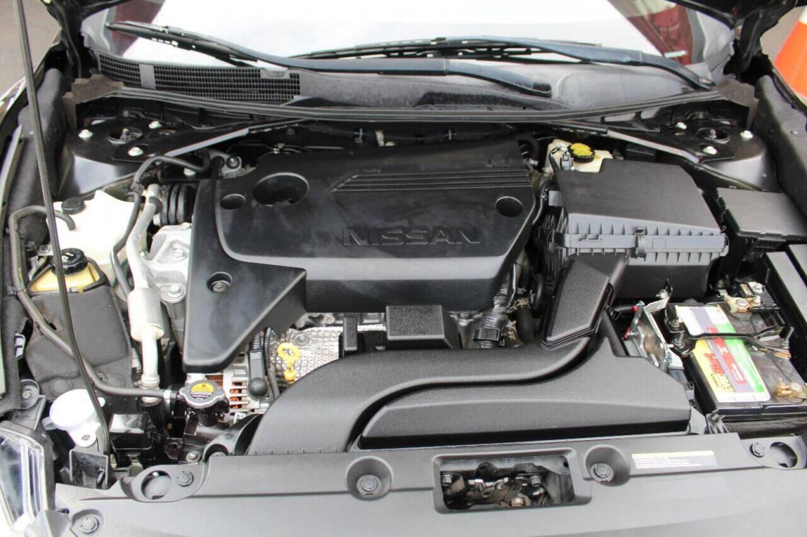2017 Black Nissan Altima 2.5 S (1N4AL3AP3HC) with an 2.5L L4 DOHC 16V engine, CVT transmission, located at 4301 NW 39th , Oklahoma City, OK, 73112, (405) 949-5600, 35.512135, -97.598671 - NO DRIVERS LICENCE NO-FULL COVERAGE INSURANCE-NO CREDIT CHECK. COME ON OVER TO SUPERSPORTS AND TAKE A LOOK AND TEST DRIVE PLEASE GIVE US A CALL AT (405) 949-5600. NO LICENSIA DE MANEJAR- NO SEGURO DE COBERTURA TOTAL- NO VERIFICACCION DE CREDITO. POR FAVOR VENGAN A SUPERSPORTS, E - Photo#4