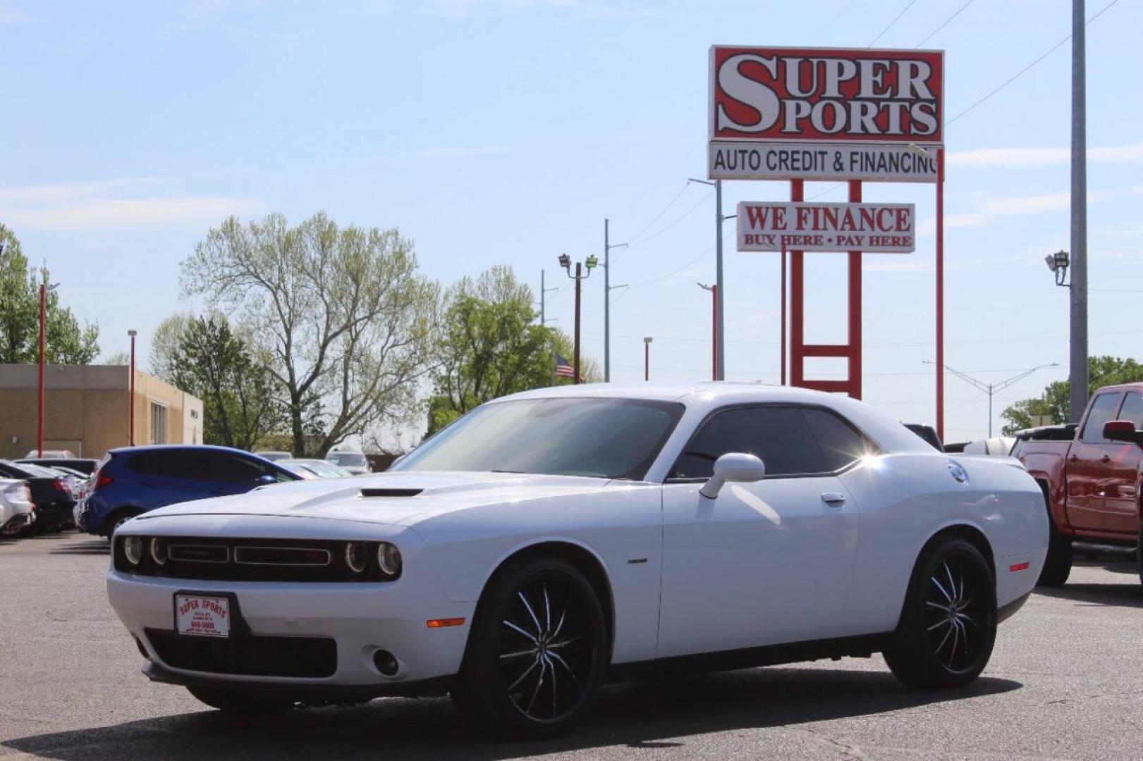 2017 White Dodge Challenger R/T Plus (2C3CDZBTXHH) with an 5.7L V8 OHV 16V engine, Automatic 8-Speed transmission, located at 4301 NW 39th , Oklahoma City, OK, 73112, (405) 949-5600, 35.512135, -97.598671 - NO DRIVERS LICENCE NO-FULL COVERAGE INSURANCE-NO CREDIT CHECK. COME ON OVER TO SUPERSPORTS AND TAKE A LOOK AND TEST DRIVE. PLEASE GIVE US A CALL AT (405) 949-5600. NO LICENSIA DE MANEJAR- NO SEGURO DE COBERTURA TOTAL- NO VERIFICACCION DE CREDITO. POR FAVOR VENGAN A SUPERSPORTS, ECHE U - Photo#7