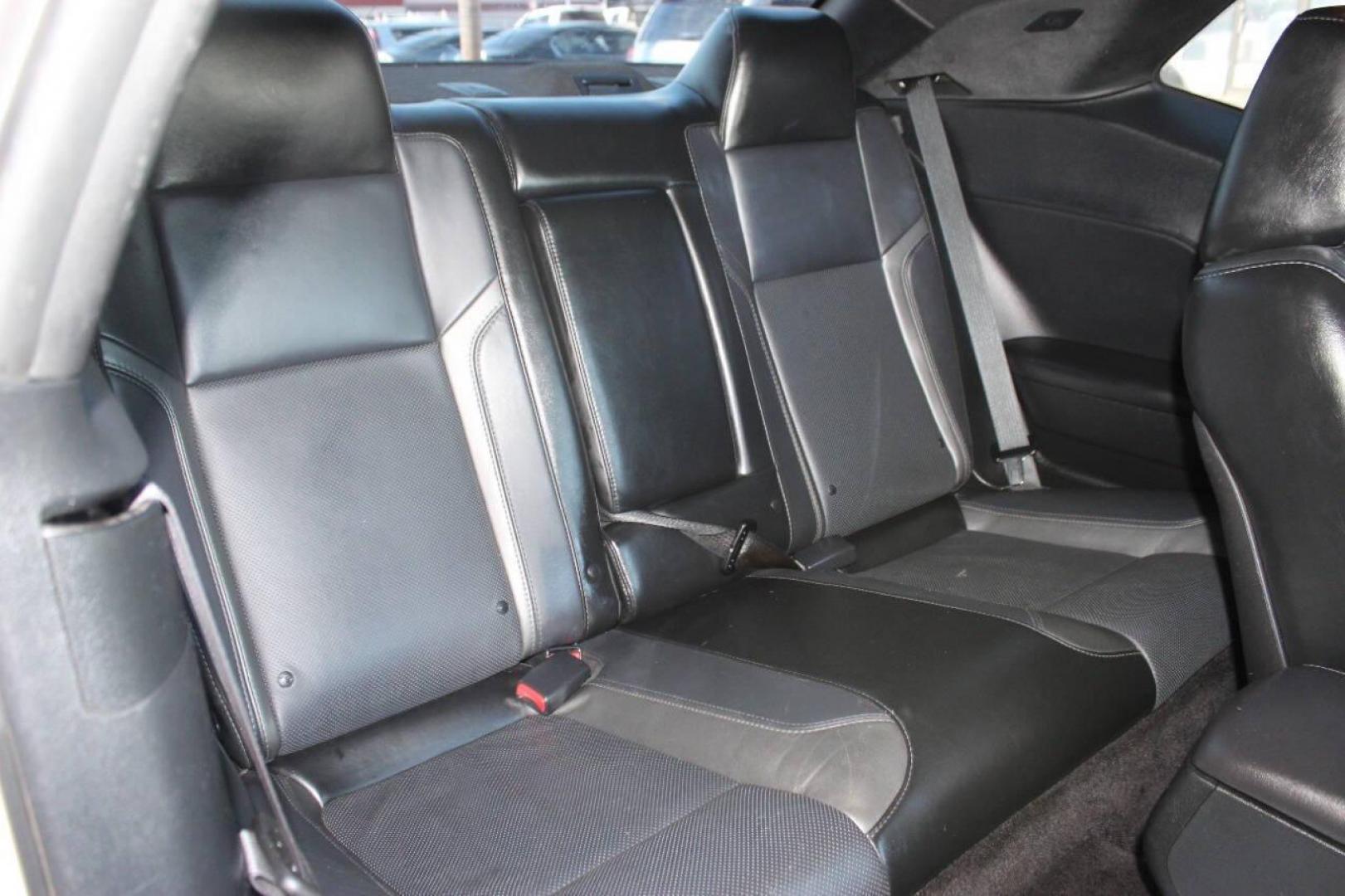 2017 White Dodge Challenger R/T Plus (2C3CDZBTXHH) with an 5.7L V8 OHV 16V engine, Automatic 8-Speed transmission, located at 4301 NW 39th , Oklahoma City, OK, 73112, (405) 949-5600, 35.512135, -97.598671 - NO DRIVERS LICENCE NO-FULL COVERAGE INSURANCE-NO CREDIT CHECK. COME ON OVER TO SUPERSPORTS AND TAKE A LOOK AND TEST DRIVE. PLEASE GIVE US A CALL AT (405) 949-5600. NO LICENSIA DE MANEJAR- NO SEGURO DE COBERTURA TOTAL- NO VERIFICACCION DE CREDITO. POR FAVOR VENGAN A SUPERSPORTS, ECHE U - Photo#11