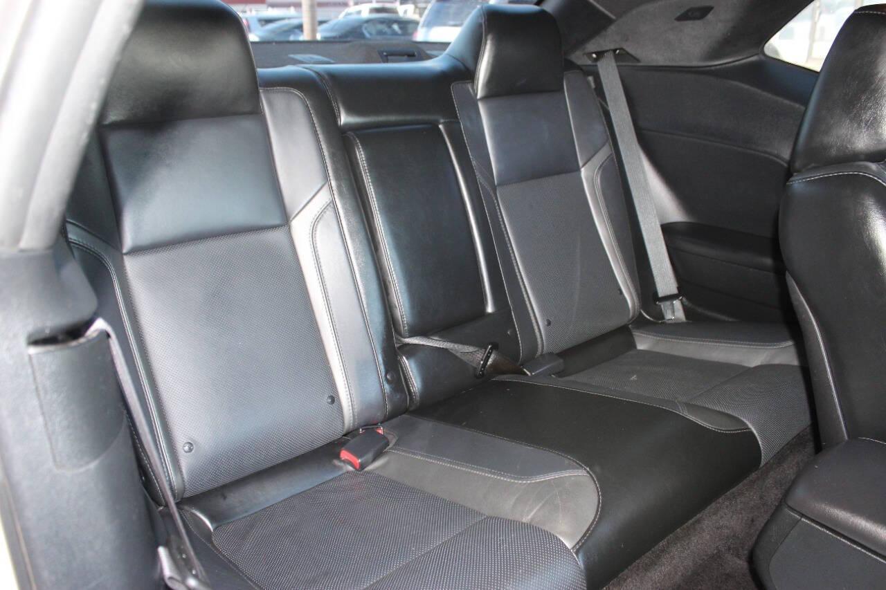 2017 White Dodge Challenger R/T Plus (2C3CDZBTXHH) with an 5.7L V8 OHV 16V engine, Automatic 8-Speed transmission, located at 4301 NW 39th , Oklahoma City, OK, 73112, (405) 949-5600, 35.512135, -97.598671 - Photo#10