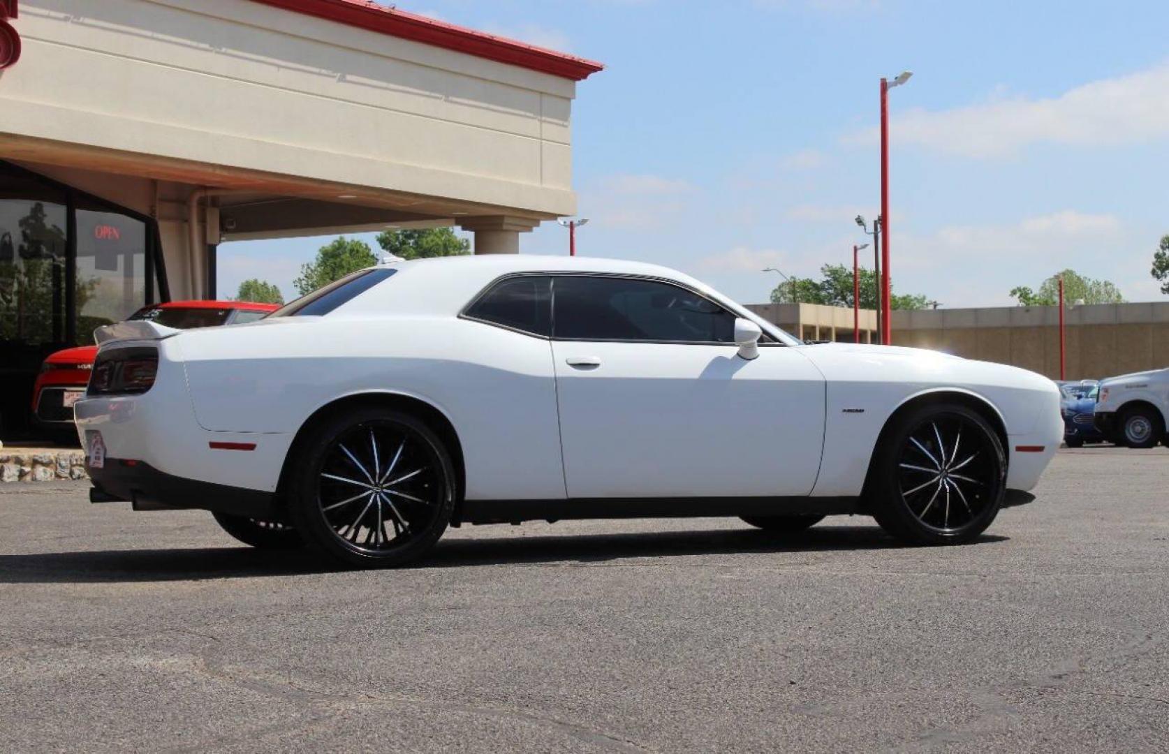 2017 White Dodge Challenger R/T Plus (2C3CDZBTXHH) with an 5.7L V8 5.7L V8 engine, Automatic 8-Speed transmission, located at 4301 NW 39th , Oklahoma City, OK, 73112, (405) 949-5600, 35.512135, -97.598671 - NO DRIVERS LICENCE NO-FULL COVERAGE INSURANCE-NO CREDIT CHECK. COME ON OVER TO SUPERSPORTS AND TAKE A LOOK AND TEST DRIVE. PLEASE GIVE US A CALL AT (405) 949-5600. NO LICENSIA DE MANEJAR- NO SEGURO DE COBERTURA TOTAL- NO VERIFICACCION DE CREDITO. POR FAVOR VENGAN A SUPERSPORTS, ECHE UN - Photo#2