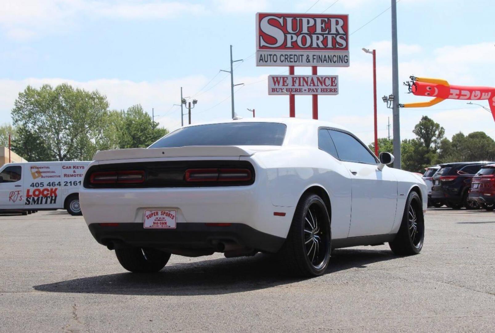 2017 White Dodge Challenger R/T Plus (2C3CDZBTXHH) with an 5.7L V8 5.7L V8 engine, Automatic 8-Speed transmission, located at 4301 NW 39th , Oklahoma City, OK, 73112, (405) 949-5600, 35.512135, -97.598671 - NO DRIVERS LICENCE NO-FULL COVERAGE INSURANCE-NO CREDIT CHECK. COME ON OVER TO SUPERSPORTS AND TAKE A LOOK AND TEST DRIVE. PLEASE GIVE US A CALL AT (405) 949-5600. NO LICENSIA DE MANEJAR- NO SEGURO DE COBERTURA TOTAL- NO VERIFICACCION DE CREDITO. POR FAVOR VENGAN A SUPERSPORTS, ECHE UN - Photo#3