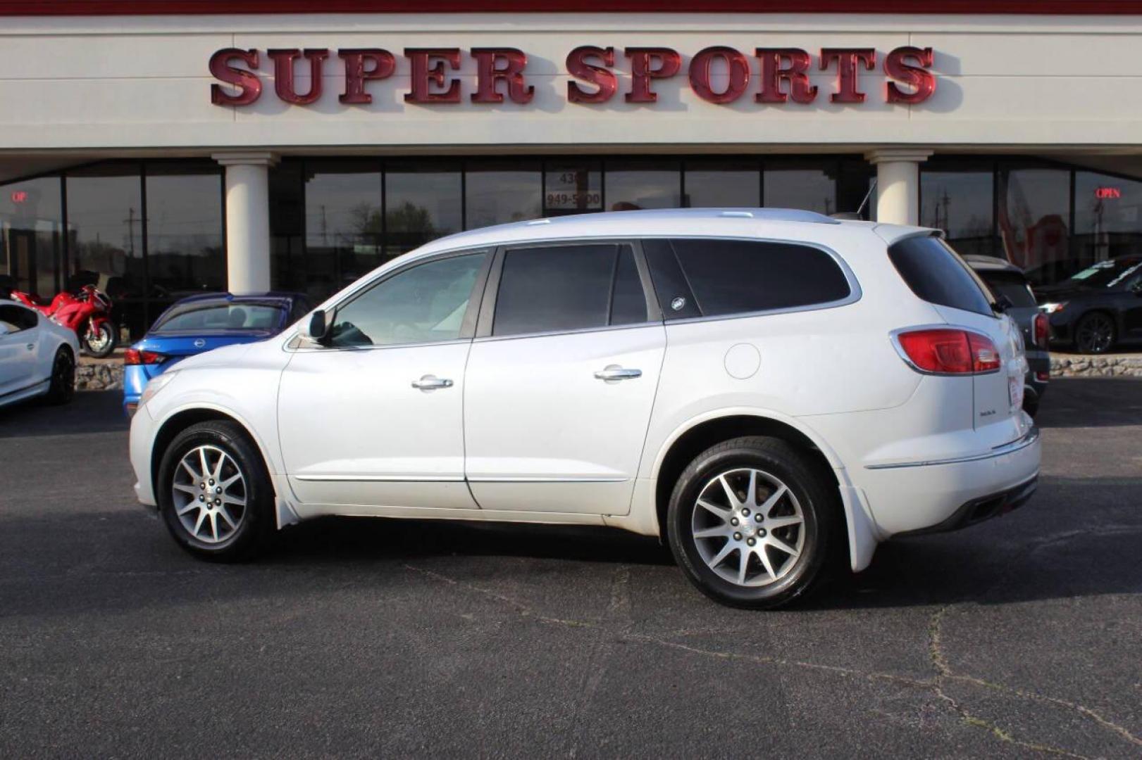 2016 White Buick Enclave Leather FWD (5GAKRBKD9GJ) with an 3.6L V6 3.6L V6 engine, Automatic 6-Speed transmission, located at 4301 NW 39th , Oklahoma City, OK, 73112, (405) 949-5600, 35.512135, -97.598671 - NO DRIVERS LICENCE NO - FULL COVERAGE INSURANCE-NO CREDIT CHECK. COME ON OVER TO SUPER SPORTS AND TAKE A LOOK AND TEST DRIVE PLEASE GIVE US A CALL AT (405) 949-5600. NO LICENCIA DE MANEJAR - NO SEGURO DE COBERTURA TOTAL - NO VERIFICACION DE CREDITO. POR FAVOR VENGAN A SUPERSPORTS, ECHE- Photo#6