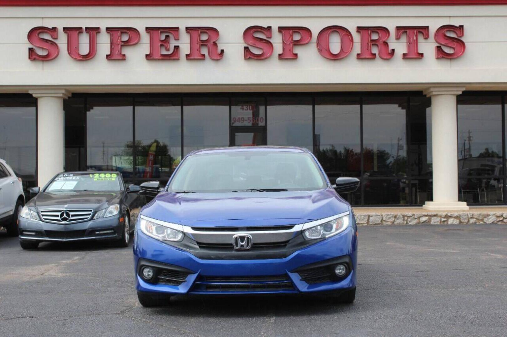 2018 Blue Honda Civic EX-T Sedan CVT (JHMFC1F3XJX) with an 1.5L L4 DOHC 16V TURBO engine, CVT transmission, located at 4301 NW 39th , Oklahoma City, OK, 73112, (405) 949-5600, 35.512135, -97.598671 - NO DRIVERS LICENCE NO-FULL COVERAGE INSURANCE-NO CREDIT CHECK. COME ON OVER TO SUPERSPORTS AND TAKE A LOOK AND TEST DRIVE. PLEASE GIVE US A CALL AT (405) 949-5600. NO LICENSIA DE MANEJAR- NO SEGURO DE COBERTURA TOTAL- NO VERIFICACCION DE CREDITO. POR FAVOR VENGAN A SUPERSPORTS, ECHE UN - Photo#0