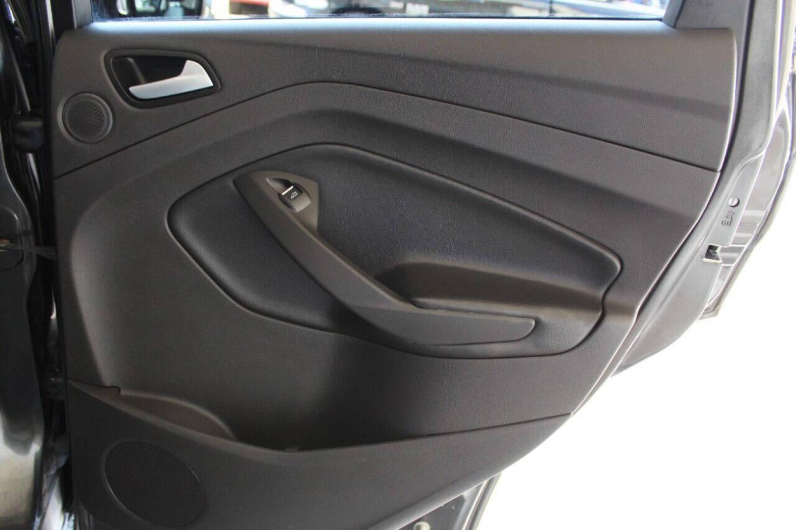2015 Gray Ford Escape Titanium FWD (1FMCU0J97FU) with an 2.0L L4 DOHC 16V engine, 6-Speed Automatic transmission, located at 4301 NW 39th , Oklahoma City, OK, 73112, (405) 949-5600, 35.512135, -97.598671 - NO DRIVERS LICENCE NO-FULL COVERAGE INSURANCE-NO CREDIT CHECK. COME ON OVER TO SUPERSPORTS AND TAKE A LOOK AND TEST DRIVE PLEASE GIVE US A CALL AT (405) 949-5600. NO LICENSIA DE MANEJAR- NO SEGURO DE COBERTURA TOTAL- NO VERIFICACCION DE CREDITO. POR FAVOR VENGAN A SUPERSPORTS, ECHE UN V - Photo#10