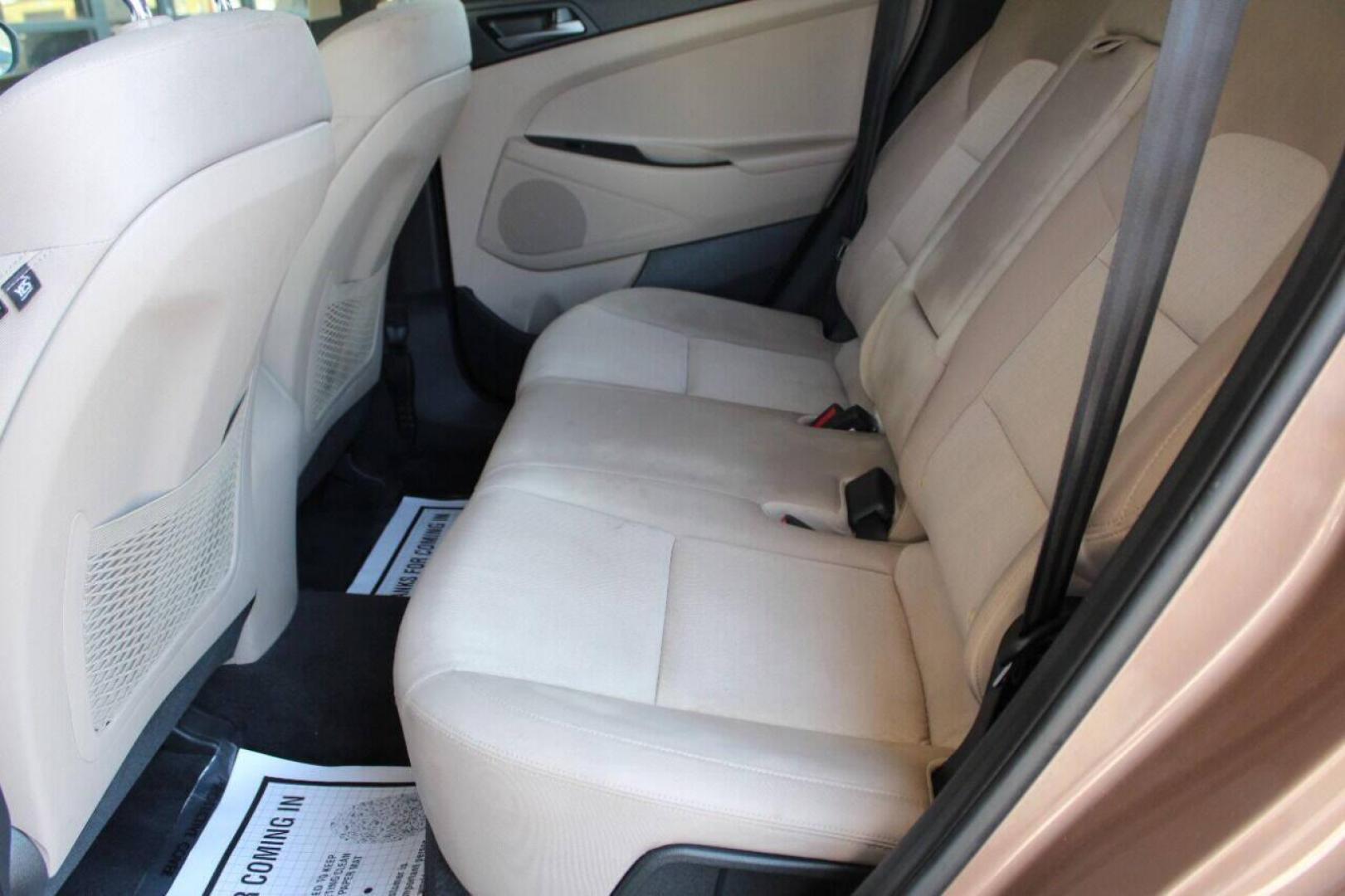 2017 Brown Hyundai Tucson SE w/Preferred Package (KM8J33A44HU) with an 2.0L L4 DOHC 16V engine, 6A transmission, located at 4301 NW 39th , Oklahoma City, OK, 73112, (405) 949-5600, 35.512135, -97.598671 - NO DRIVERS LICENCE NO-FULL COVERAGE INSURANCE-NO CREDIT CHECK. COME ON OVER TO SUPERSPORTS AND TAKE A LOOK AND TEST DRIVE. PLEASE GIVE US A CALL AT (405) 949-5600. NO LICENSIA DE MANEJAR- NO SEGURO DE COBERTURA TOTAL- NO VERIFICACCION DE CREDITO. POR FAVOR VENGAN A SUPERSPORTS, ECHE UN - Photo#29