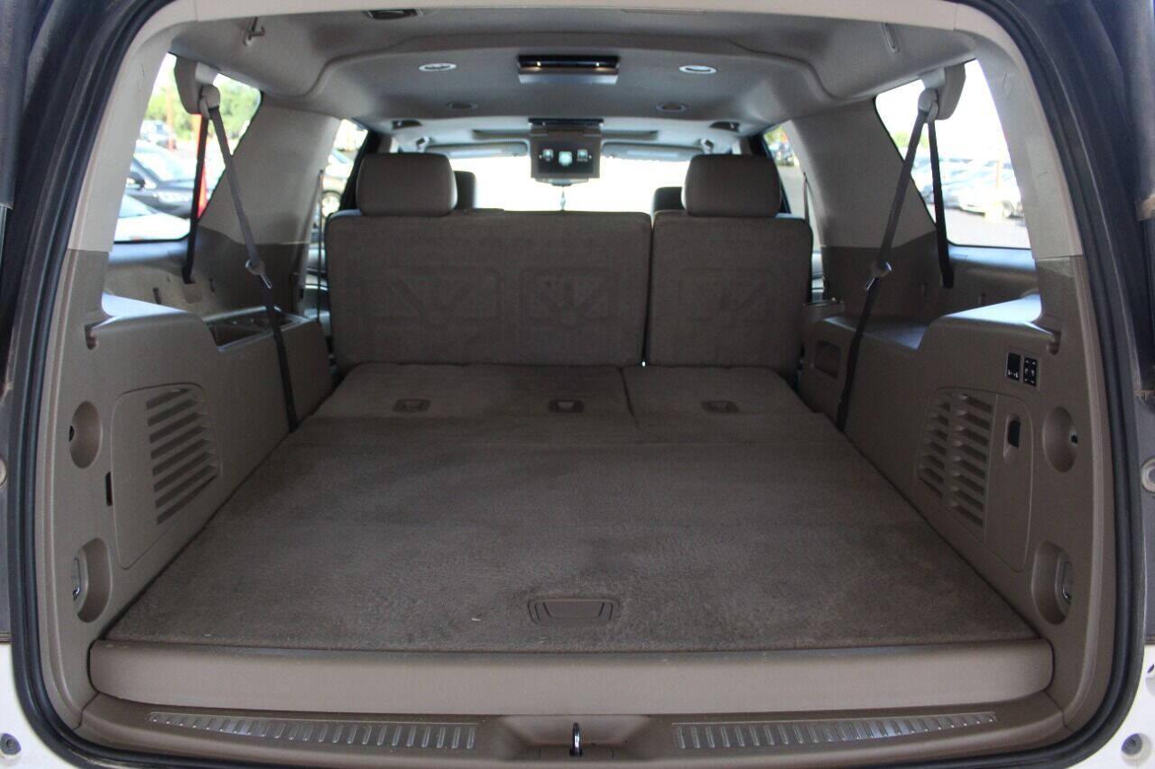 2019 White GMC Yukon XL SLT 2WD (1GKS1GKC3KR) with an 5.3L V8 5.3L V8 engine, Automatic 6-Speed transmission, located at 4301 NW 39th , Oklahoma City, OK, 73112, (405) 949-5600, 35.512135, -97.598671 - NO DRIVERS LICENCE NO-FULL COVERAGE INSURANCE-NO CREDIT CHECK. COME ON OVER TO SUPERSPORTS AND TAKE A LOOK AND TEST DRIVE. PLEASE GIVE US A CALL AT (405) 949-5600. NO LICENSIA DE MANEJAR- NO SEGURO DE COBERTURA TOTAL- NO VERIFICACCION DE CREDITO. POR FAVOR VENGAN A SUPERSPORTS, ECHE UN - Photo#13