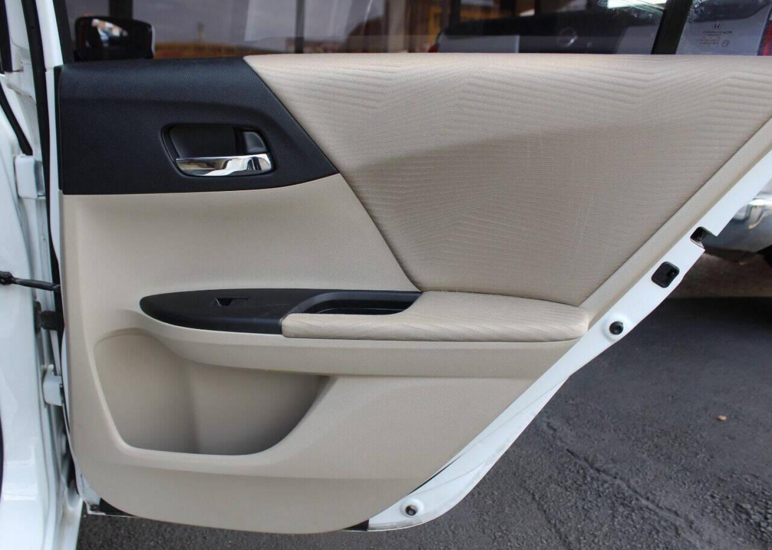 2015 White Honda Accord LX Sedan CVT (1HGCR2F33FA) with an 2.4L L4 DOHC 16V engine, Continuously Variable Transmission transmission, located at 4301 NW 39th , Oklahoma City, OK, 73112, (405) 949-5600, 35.512135, -97.598671 - Photo#30