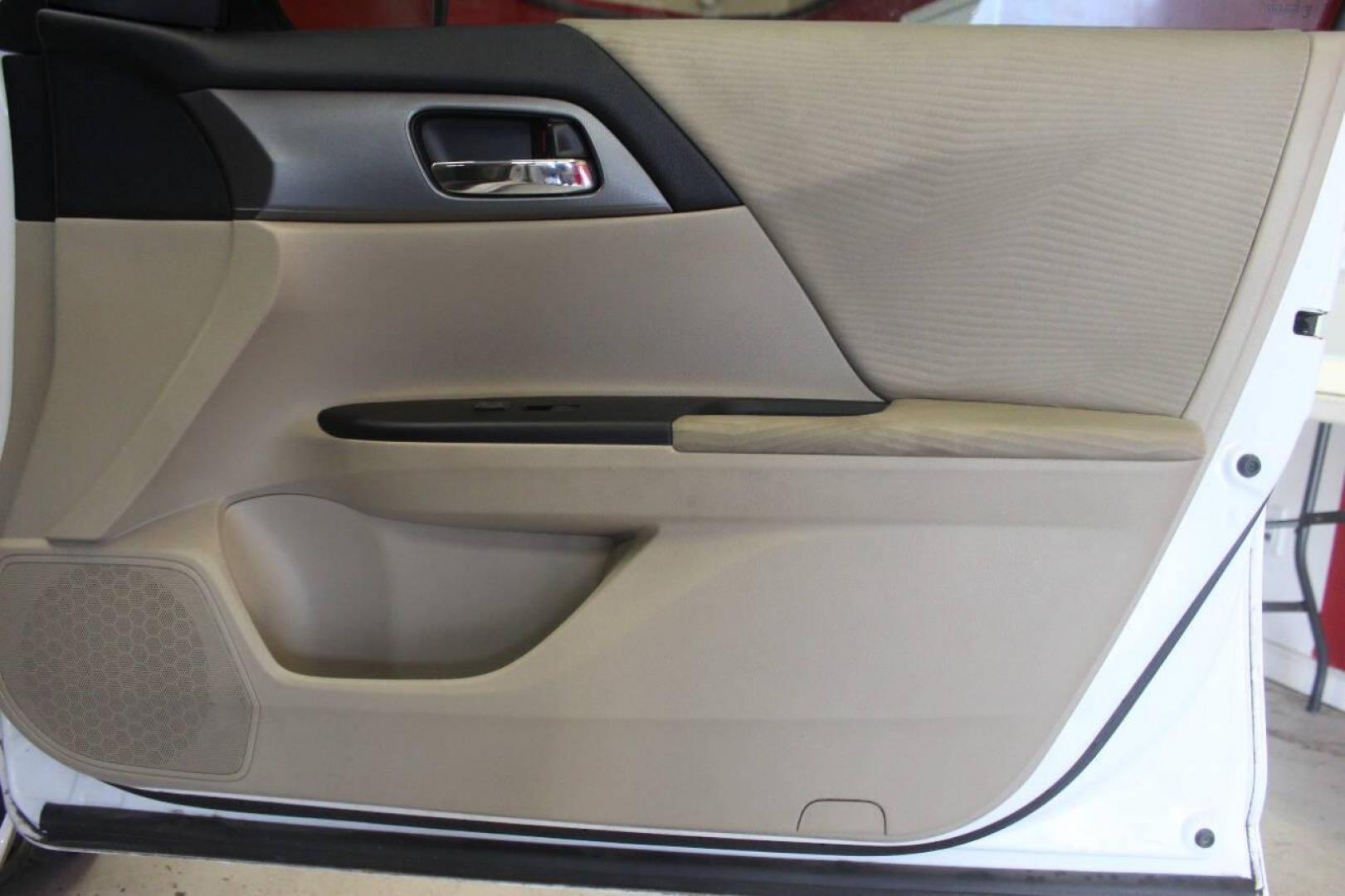 2015 White Honda Accord LX Sedan CVT (1HGCR2F33FA) with an 2.4L L4 DOHC 16V engine, Continuously Variable Transmission transmission, located at 4301 NW 39th , Oklahoma City, OK, 73112, (405) 949-5600, 35.512135, -97.598671 - Photo#10