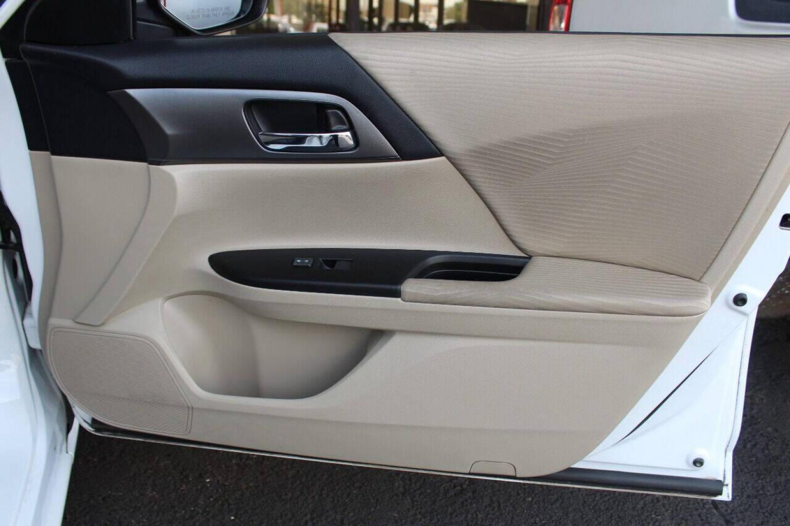 2015 White Honda Accord LX Sedan CVT (1HGCR2F33FA) with an 2.4L L4 DOHC 16V engine, Continuously Variable Transmission transmission, located at 4301 NW 39th , Oklahoma City, OK, 73112, (405) 949-5600, 35.512135, -97.598671 - Photo#24