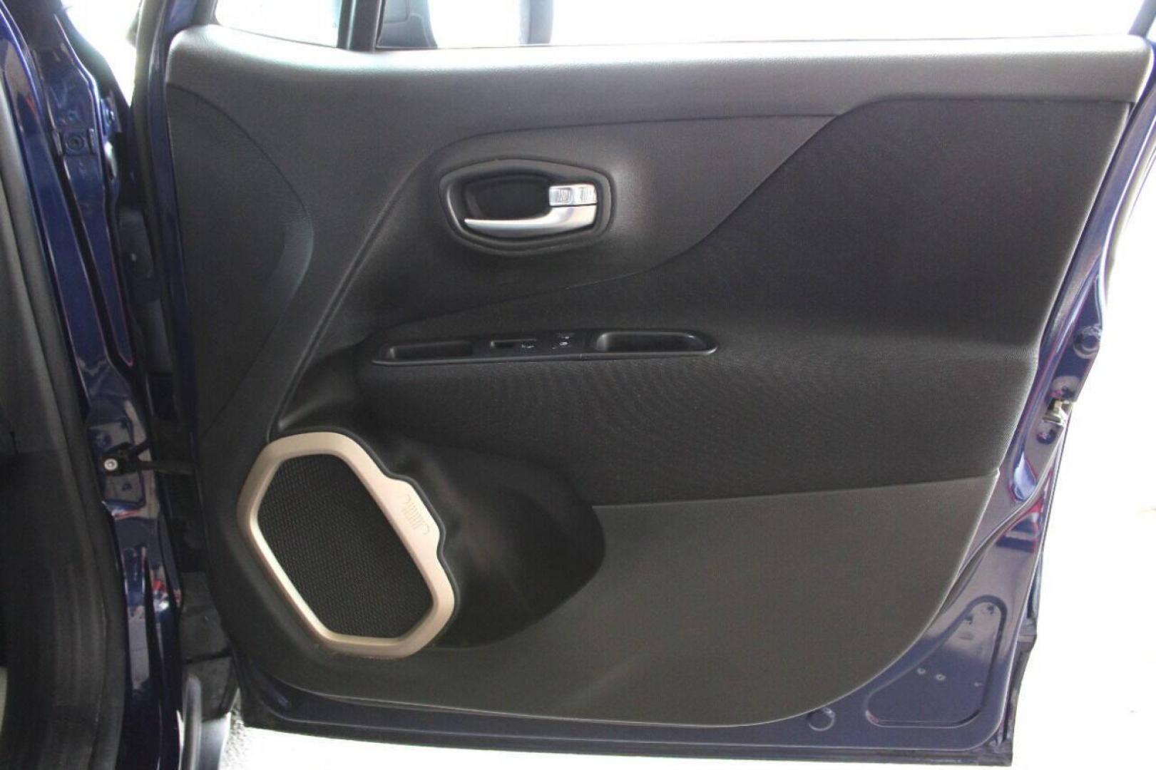 2016 Blue Jeep Renegade Sport FWD (ZACCJAAT3GP) with an 2.4L L4 DOHC 16V engine, 6M transmission, located at 4301 NW 39th , Oklahoma City, OK, 73112, (405) 949-5600, 35.512135, -97.598671 - NO DRIVERS LICENCE NO-FULL COVERAGE INSURANCE-NO CREDIT CHECK. COME ON OVER TO SUPERSPORTS AND TAKE A LOOK AND TEST DRIVE. PLEASE GIVE US A CALL AT (405) 949-5600. NO LICENSIA DE MANEJAR- NO SEGURO DE COBERTURA TOTAL- NO VERIFICACCION DE CREDITO. POR FAVOR VENGAN A SUPERSPORTS, ECHE UN - Photo#9