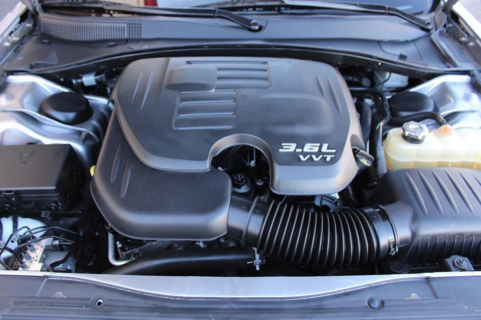 2017 Silver Chrysler 300 C RWD (2C3CCAEG1HH) with an 3.6L V6 SOHC 24V engine, 8A transmission, located at 4301 NW 39th , Oklahoma City, OK, 73112, (405) 949-5600, 35.512135, -97.598671 - NO DRIVERS LICENCE NO-FULL COVERAGE INSURANCE-NO CREDIT CHECK. COME ON OVER TO SUPERSPORTS AND TAKE A LOOK AND TEST DRIVE. PLEASE GIVE US A CALL AT (405) 949-5600. NO LICENSIA DE MANEJAR- NO SEGURO DE COBERTURA TOTAL- NO VERIFICACCION DE CREDITO. POR FAVOR VENGAN A SUPERSPORTS, ECHE UN - Photo#8