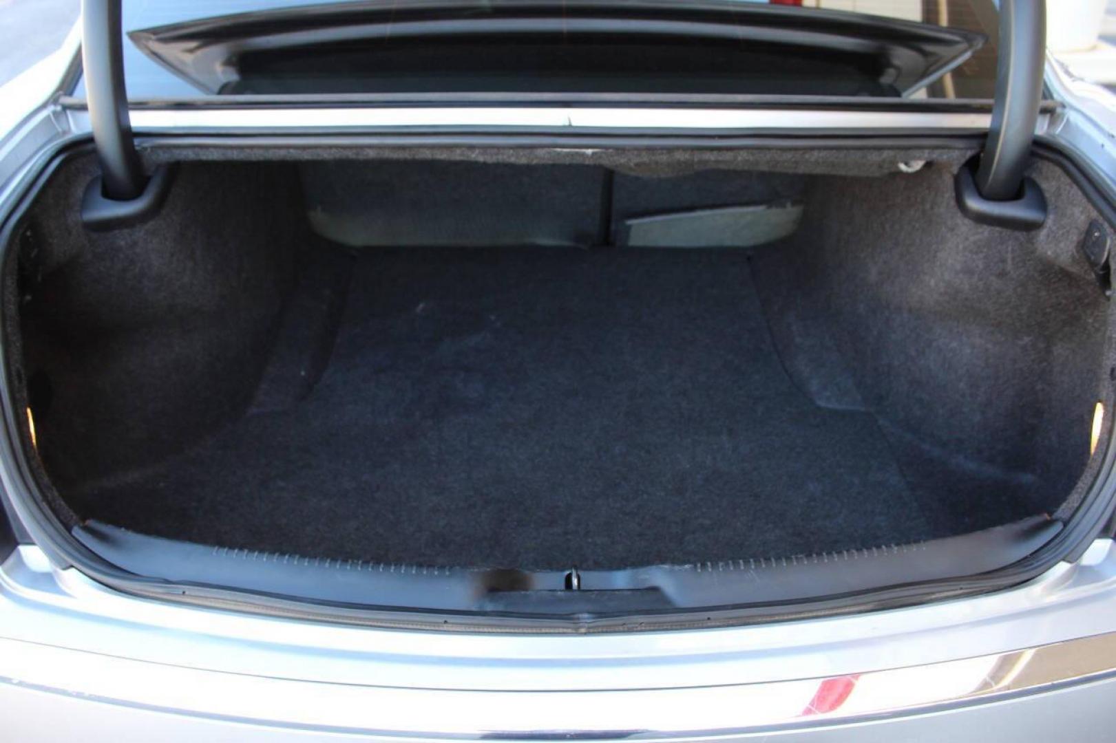 2017 Silver Chrysler 300 C RWD (2C3CCAEG1HH) with an 3.6L V6 SOHC 24V engine, 8A transmission, located at 4301 NW 39th , Oklahoma City, OK, 73112, (405) 949-5600, 35.512135, -97.598671 - NO DRIVERS LICENCE NO-FULL COVERAGE INSURANCE-NO CREDIT CHECK. COME ON OVER TO SUPERSPORTS AND TAKE A LOOK AND TEST DRIVE. PLEASE GIVE US A CALL AT (405) 949-5600. NO LICENSIA DE MANEJAR- NO SEGURO DE COBERTURA TOTAL- NO VERIFICACCION DE CREDITO. POR FAVOR VENGAN A SUPERSPORTS, ECHE UN - Photo#13