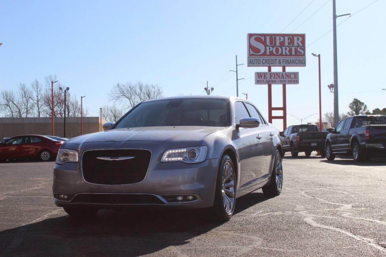 2017 Silver Chrysler 300 C RWD (2C3CCAEG1HH) with an 3.6L V6 SOHC 24V engine, 8A transmission, located at 4301 NW 39th , Oklahoma City, OK, 73112, (405) 949-5600, 35.512135, -97.598671 - NO DRIVERS LICENCE NO-FULL COVERAGE INSURANCE-NO CREDIT CHECK. COME ON OVER TO SUPERSPORTS AND TAKE A LOOK AND TEST DRIVE. PLEASE GIVE US A CALL AT (405) 949-5600. NO LICENSIA DE MANEJAR- NO SEGURO DE COBERTURA TOTAL- NO VERIFICACCION DE CREDITO. POR FAVOR VENGAN A SUPERSPORTS, ECHE UN - Photo#7