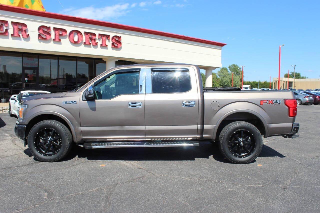 2018 Champagne Ford F-150 XLT SuperCrew 5.5-ft. Bed 4WD (1FTEW1EGXJK) with an 3.5L V6 TURBO engine, 6A transmission, located at 4301 NW 39th , Oklahoma City, OK, 73112, (405) 949-5600, 35.512135, -97.598671 - NO DRIVERS LICENCE -NO FULL COVERAGE INSURANCE - NO CREDIT CHECK. COME ON OVER TO SUPERSPORTS, TAKE A LOOK AND TEST DRIVE. PLEASE GIVE US A CALL AT (405) 949-5600. NO LICENCIA DE CONDUCIR - NO SEGURO DE COBERTURA TOTAL - NO VERIFICACION DE CREDITO. VISITENOS EN SUPERSPORTS, MIRE NUESTRO - Photo#5