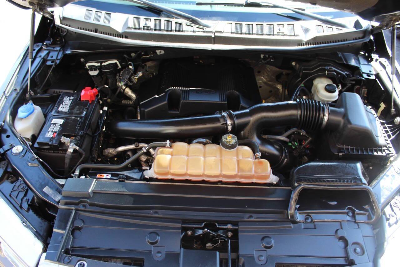 2018 Champagne Ford F-150 XLT SuperCrew 5.5-ft. Bed 4WD (1FTEW1EGXJK) with an 3.5L V6 TURBO engine, 6A transmission, located at 4301 NW 39th , Oklahoma City, OK, 73112, (405) 949-5600, 35.512135, -97.598671 - NO DRIVERS LICENCE -NO FULL COVERAGE INSURANCE - NO CREDIT CHECK. COME ON OVER TO SUPERSPORTS, TAKE A LOOK AND TEST DRIVE. PLEASE GIVE US A CALL AT (405) 949-5600. NO LICENCIA DE CONDUCIR - NO SEGURO DE COBERTURA TOTAL - NO VERIFICACION DE CREDITO. VISITENOS EN SUPERSPORTS, MIRE NUESTRO - Photo#7