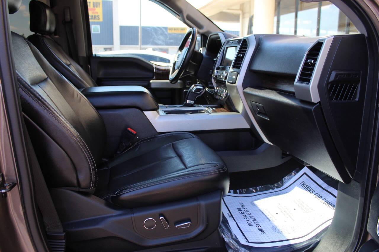 2018 Champagne Ford F-150 XLT SuperCrew 5.5-ft. Bed 4WD (1FTEW1EGXJK) with an 3.5L V6 TURBO engine, 6A transmission, located at 4301 NW 39th , Oklahoma City, OK, 73112, (405) 949-5600, 35.512135, -97.598671 - NO DRIVERS LICENCE -NO FULL COVERAGE INSURANCE - NO CREDIT CHECK. COME ON OVER TO SUPERSPORTS, TAKE A LOOK AND TEST DRIVE. PLEASE GIVE US A CALL AT (405) 949-5600. NO LICENCIA DE CONDUCIR - NO SEGURO DE COBERTURA TOTAL - NO VERIFICACION DE CREDITO. VISITENOS EN SUPERSPORTS, MIRE NUESTRO - Photo#8