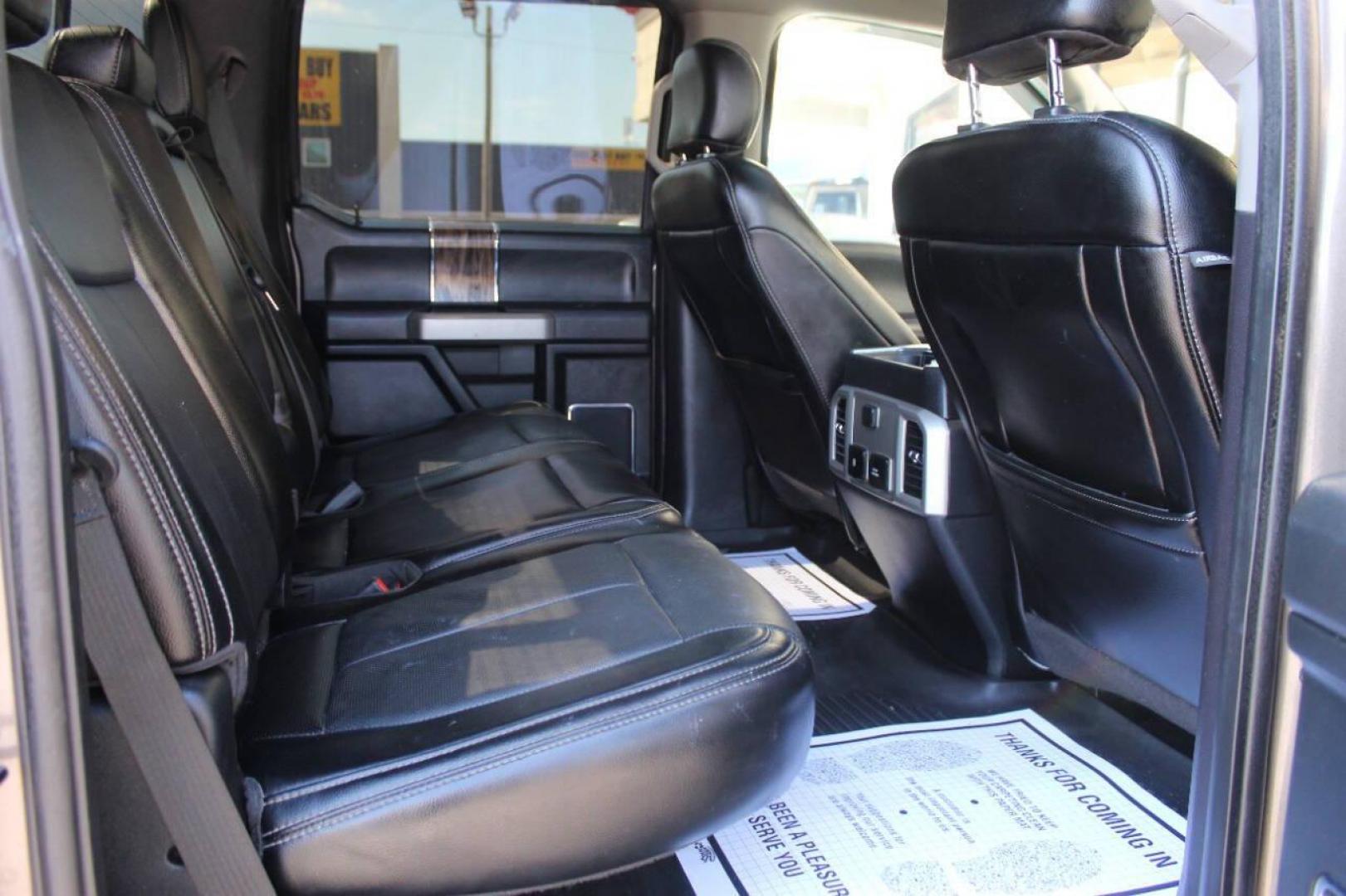 2018 Champagne Ford F-150 XLT SuperCrew 5.5-ft. Bed 4WD (1FTEW1EGXJK) with an 3.5L V6 TURBO engine, 6A transmission, located at 4301 NW 39th , Oklahoma City, OK, 73112, (405) 949-5600, 35.512135, -97.598671 - NO DRIVERS LICENCE -NO FULL COVERAGE INSURANCE - NO CREDIT CHECK. COME ON OVER TO SUPERSPORTS, TAKE A LOOK AND TEST DRIVE. PLEASE GIVE US A CALL AT (405) 949-5600. NO LICENCIA DE CONDUCIR - NO SEGURO DE COBERTURA TOTAL - NO VERIFICACION DE CREDITO. VISITENOS EN SUPERSPORTS, MIRE NUESTRO - Photo#10
