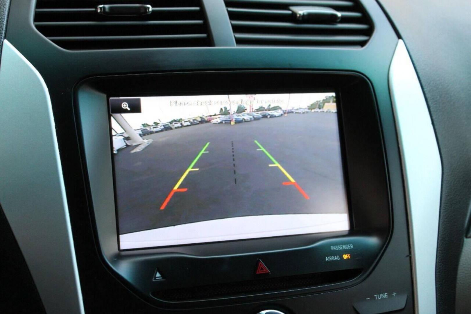 2014 White Ford Explorer XLT FWD (1FM5K7D89EG) with an 3.5L V6 DOHC 24V engine, 6-Speed Automatic transmission, located at 4301 NW 39th , Oklahoma City, OK, 73112, (405) 949-5600, 35.512135, -97.598671 - NO DRIVERS LICENCE -NO FULL COVERAGE INSURANCE - NO CREDIT CHECK. COME ON OVER TO SUPERSPORTS, TAKE A LOOK AND TEST DRIVE. PLEASE GIVE US A CALL AT (405) 949-5600. NO LICENCIA DE CONDUCIR - NO SEGURO DE COBERTURA TOTAL - NO VERIFICACION DE CREDITO. VISITENOS EN SUPERSPORTS, MIRE - Photo#19