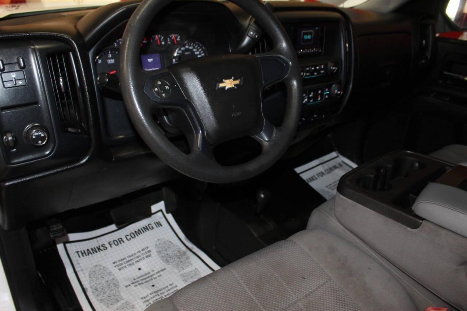 2014 White Chevrolet Silverado 1500 Work Truck 1WT Crew Cab 4WD (3GCUKPEC3EG) with an 5.3L V8 OHV 16V engine, 6-Speed Automatic transmission, located at 4301 NW 39th , Oklahoma City, OK, 73112, (405) 949-5600, 35.512135, -97.598671 - NO DRIVERS LICENCE NO-FULL COVERAGE INSURANCE-NO CREDIT CHECK. COME ON OVER TO SUPERSPORTS AND TAKE A LOOK AND TEST DRIVE. PLEASE GIVE US A CALL AT (405) 949-5600. NO LICENSIA DE MANEJAR- NO SEGURO DE COBERTURA TOTAL- NO VERIFICACCION DE CREDITO. POR FAVOR VENGAN A SUPERSPORTS, ECHE UN - Photo#14