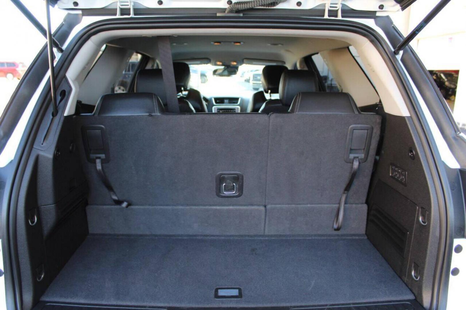 2017 White GMC Acadia Limited SLT-2 FWD (1GKKRSKD8HJ) with an 3.6L V6 3.6L V6 engine, Automatic 6-Speed transmission, located at 4301 NW 39th , Oklahoma City, OK, 73112, (405) 949-5600, 35.512135, -97.598671 - NO DRIVERS LICENCE NO-FULL COVERAGE INSURANCE-NO CREDIT CHECK. COME ON OVER TO SUPERSPORTS AND TAKE A LOOK AND TEST DRIVE PLEASE GIVE US A CALL AT (405) 949-5600. NO LICENSIA DE MANEJAR- NO SEGURO DE COBERTURA TOTAL- NO VERIFICACCION DE CREDITO. POR FAVOR VENGAN A SUPERSPORTS, ECHE UN V - Photo#13