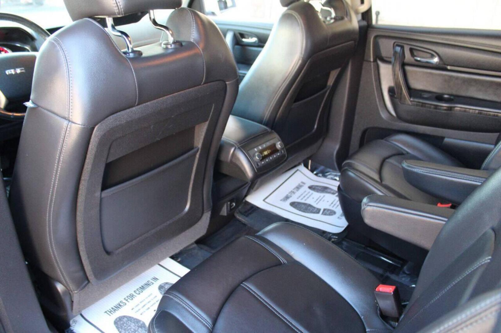 2017 White GMC Acadia Limited SLT-2 FWD (1GKKRSKD8HJ) with an 3.6L V6 3.6L V6 engine, Automatic 6-Speed transmission, located at 4301 NW 39th , Oklahoma City, OK, 73112, (405) 949-5600, 35.512135, -97.598671 - NO DRIVERS LICENCE NO-FULL COVERAGE INSURANCE-NO CREDIT CHECK. COME ON OVER TO SUPERSPORTS AND TAKE A LOOK AND TEST DRIVE PLEASE GIVE US A CALL AT (405) 949-5600. NO LICENSIA DE MANEJAR- NO SEGURO DE COBERTURA TOTAL- NO VERIFICACCION DE CREDITO. POR FAVOR VENGAN A SUPERSPORTS, ECHE UN V - Photo#15