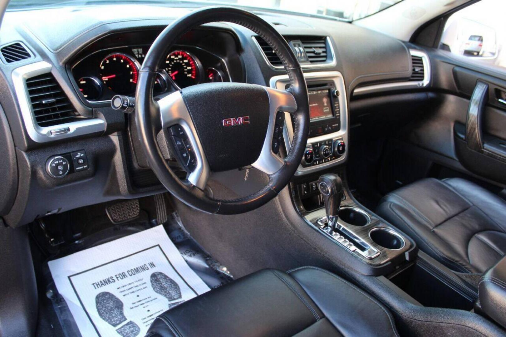 2017 White GMC Acadia Limited SLT-2 FWD (1GKKRSKD8HJ) with an 3.6L V6 3.6L V6 engine, Automatic 6-Speed transmission, located at 4301 NW 39th , Oklahoma City, OK, 73112, (405) 949-5600, 35.512135, -97.598671 - NO DRIVERS LICENCE NO-FULL COVERAGE INSURANCE-NO CREDIT CHECK. COME ON OVER TO SUPERSPORTS AND TAKE A LOOK AND TEST DRIVE PLEASE GIVE US A CALL AT (405) 949-5600. NO LICENSIA DE MANEJAR- NO SEGURO DE COBERTURA TOTAL- NO VERIFICACCION DE CREDITO. POR FAVOR VENGAN A SUPERSPORTS, ECHE UN V - Photo#17