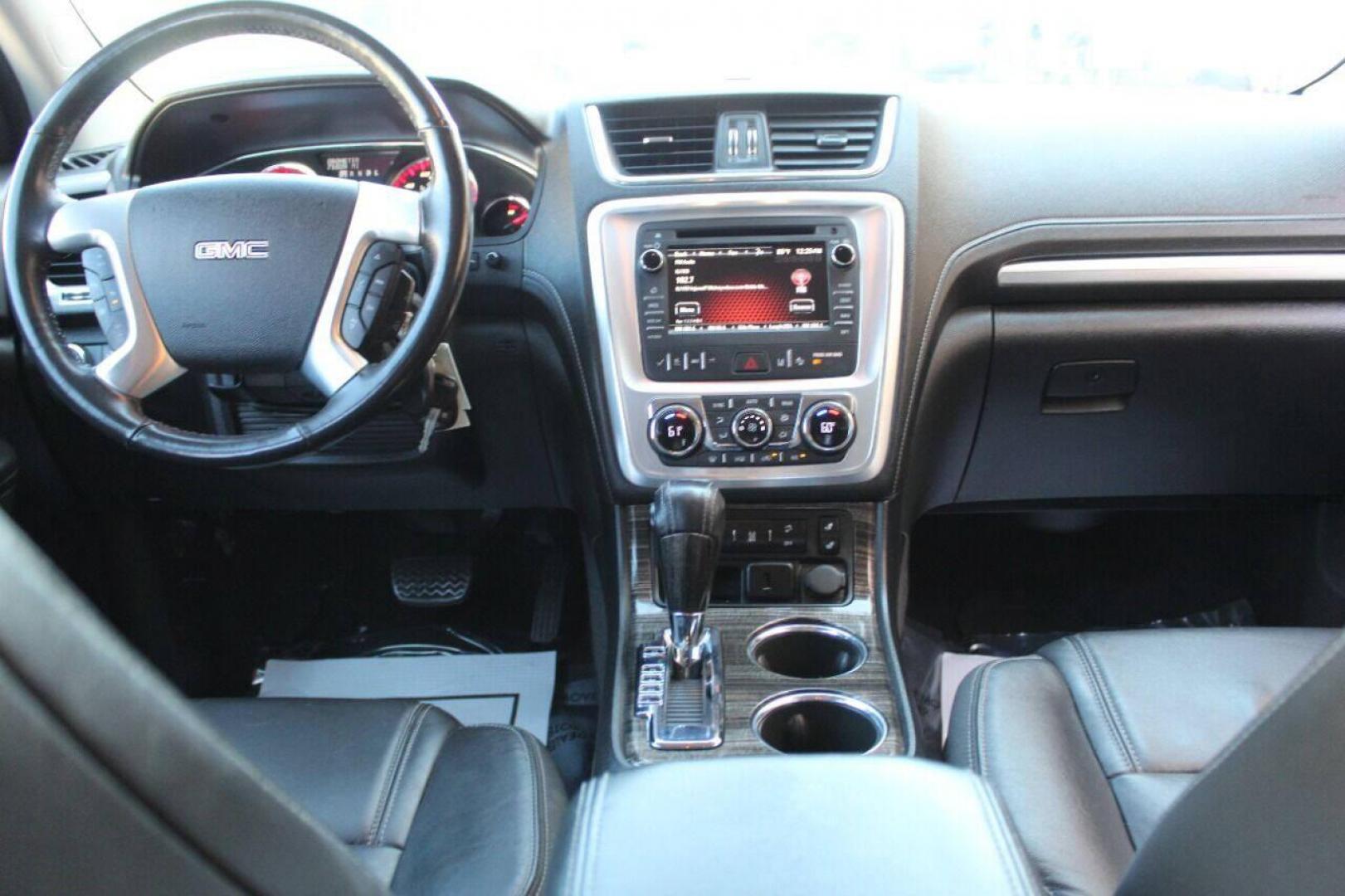 2017 White GMC Acadia Limited SLT-2 FWD (1GKKRSKD8HJ) with an 3.6L V6 3.6L V6 engine, Automatic 6-Speed transmission, located at 4301 NW 39th , Oklahoma City, OK, 73112, (405) 949-5600, 35.512135, -97.598671 - NO DRIVERS LICENCE NO-FULL COVERAGE INSURANCE-NO CREDIT CHECK. COME ON OVER TO SUPERSPORTS AND TAKE A LOOK AND TEST DRIVE PLEASE GIVE US A CALL AT (405) 949-5600. NO LICENSIA DE MANEJAR- NO SEGURO DE COBERTURA TOTAL- NO VERIFICACCION DE CREDITO. POR FAVOR VENGAN A SUPERSPORTS, ECHE UN V - Photo#19