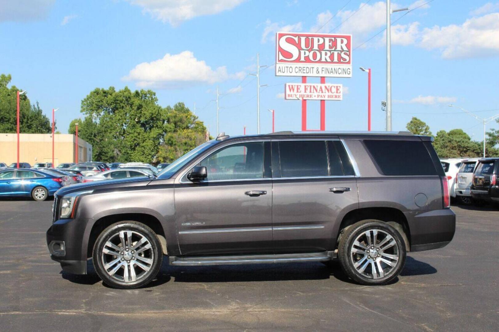 2017 Gray GMC Yukon Denali 4WD (1GKS2CKJ0HR) with an 6.2L V8 OHV 16V engine, 6A transmission, located at 4301 NW 39th , Oklahoma City, OK, 73112, (405) 949-5600, 35.512135, -97.598671 - NO DRIVERS LICENCE NO-FULL COVERAGE INSURANCE-NO CREDIT CHECK. COME ON OVER TO SUPERSPORTS AND TAKE A LOOK AND TEST DRIVE PLEASE GIVE US A CALL AT (405) 949-5600. NO LICENSIA DE MANEJAR- NO SEGURO DE COBERTURA TOTAL- NO VERIFICACCION DE CREDITO. POR FAVOR VENGAN A SUPERSPORTS, - Photo#6