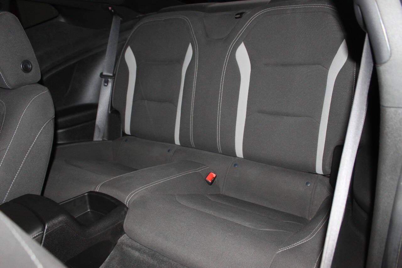 2018 Red Chevrolet Camaro 1LT Coupe (1G1FB1RX0J0) with an 2.0L I4 Turbocharger 2.0L I4 engine, Automatic 8-Speed transmission, located at 4301 NW 39th , Oklahoma City, OK, 73112, (405) 949-5600, 35.512135, -97.598671 - NO DRIVERS LICENCE NO-FULL COVERAGE INSURANCE-NO CREDIT CHECK. COME ON OVER TO SUPERSPORTS AND TAKE A LOOK AND TEST DRIVE. PLEASE GIVE US A CALL AT (405) 949-5600. NO LICENSIA DE MANEJAR- NO SEGURO DE COBERTURA TOTAL- NO VERIFICACCION DE CREDITO. POR FAVOR VENGAN A SUPERSPORTS, ECHE UN - Photo#12