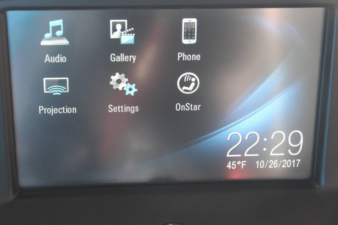 2018 Red Chevrolet Camaro 1LT Coupe (1G1FB1RX0J0) with an 2.0L I4 Turbocharger 2.0L I4 engine, Automatic 8-Speed transmission, located at 4301 NW 39th , Oklahoma City, OK, 73112, (405) 949-5600, 35.512135, -97.598671 - NO DRIVERS LICENCE NO-FULL COVERAGE INSURANCE-NO CREDIT CHECK. COME ON OVER TO SUPERSPORTS AND TAKE A LOOK AND TEST DRIVE. PLEASE GIVE US A CALL AT (405) 949-5600. NO LICENSIA DE MANEJAR- NO SEGURO DE COBERTURA TOTAL- NO VERIFICACCION DE CREDITO. POR FAVOR VENGAN A SUPERSPORTS, ECHE UN - Photo#16