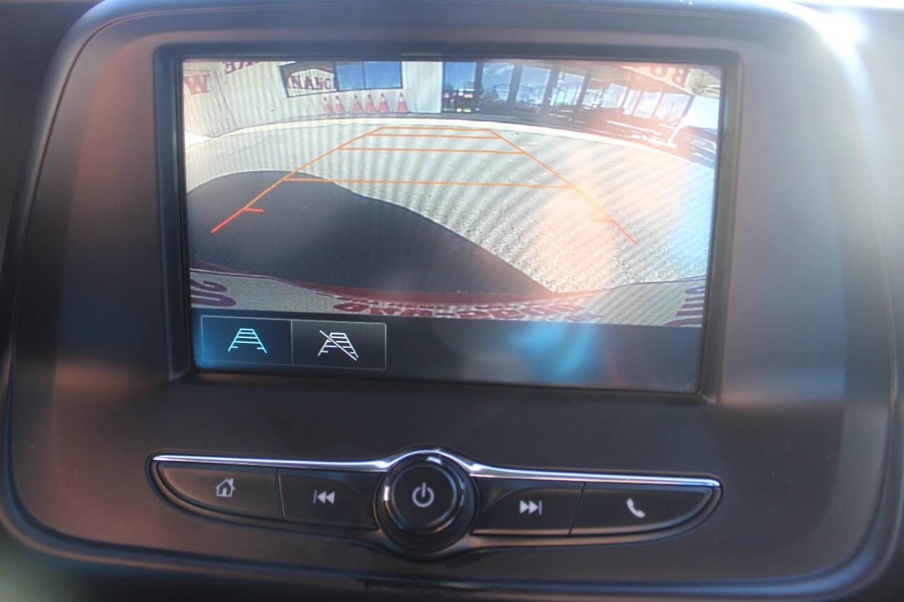 2018 Red Chevrolet Camaro 1LT Coupe (1G1FB1RX0J0) with an 2.0L I4 Turbocharger 2.0L I4 engine, Automatic 8-Speed transmission, located at 4301 NW 39th , Oklahoma City, OK, 73112, (405) 949-5600, 35.512135, -97.598671 - NO DRIVERS LICENCE NO-FULL COVERAGE INSURANCE-NO CREDIT CHECK. COME ON OVER TO SUPERSPORTS AND TAKE A LOOK AND TEST DRIVE. PLEASE GIVE US A CALL AT (405) 949-5600. NO LICENSIA DE MANEJAR- NO SEGURO DE COBERTURA TOTAL- NO VERIFICACCION DE CREDITO. POR FAVOR VENGAN A SUPERSPORTS, ECHE UN - Photo#17