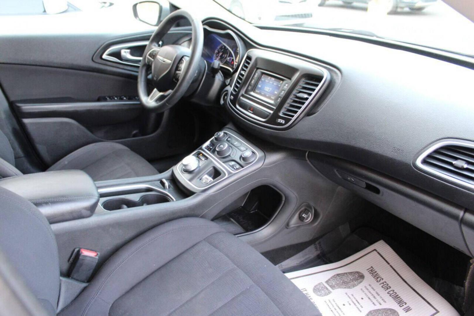 2015 Gray Chrysler 200 Limited (1C3CCCAB4FN) with an 2.4L L4 DOHC 16V engine, 9-Speed Automatic transmission, located at 4301 NW 39th , Oklahoma City, OK, 73112, (405) 949-5600, 35.512135, -97.598671 - NO DRIVERS LICENCE NO-FULL COVERAGE INSURANCE-NO CREDIT CHECK. COME ON OVER TO SUPERSPORTS AND TAKE A LOOK AND TEST DRIVE. PLEASE GIVE US A CALL AT (405) 949-5600. NO LICENSIA DE MANEJAR- NO SEGURO DE COBERTURA TOTAL- NO VERIFICACCION DE CREDITO. POR FAVOR VENGAN A SUPERSPORTS, ECHE UN - Photo#24