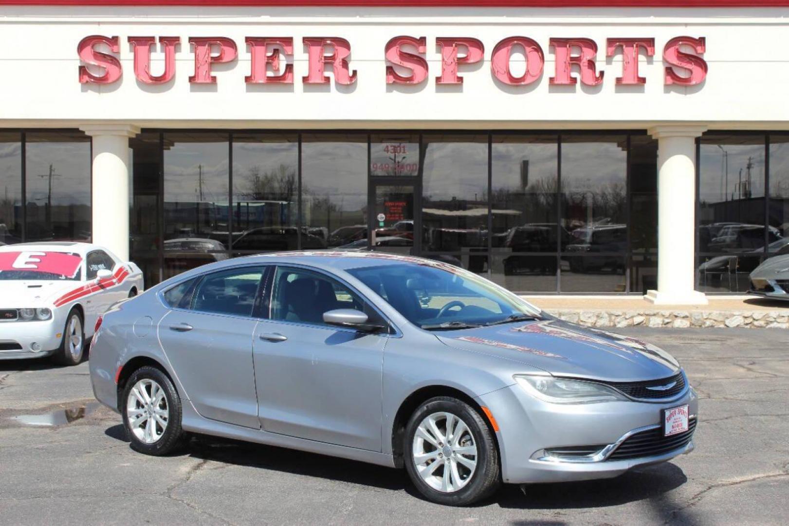 2015 Gray Chrysler 200 Limited (1C3CCCAB4FN) with an 2.4L L4 DOHC 16V engine, 9-Speed Automatic transmission, located at 4301 NW 39th , Oklahoma City, OK, 73112, (405) 949-5600, 35.512135, -97.598671 - NO DRIVERS LICENCE NO-FULL COVERAGE INSURANCE-NO CREDIT CHECK. COME ON OVER TO SUPERSPORTS AND TAKE A LOOK AND TEST DRIVE. PLEASE GIVE US A CALL AT (405) 949-5600. NO LICENSIA DE MANEJAR- NO SEGURO DE COBERTURA TOTAL- NO VERIFICACCION DE CREDITO. POR FAVOR VENGAN A SUPERSPORTS, ECHE UN - Photo#0