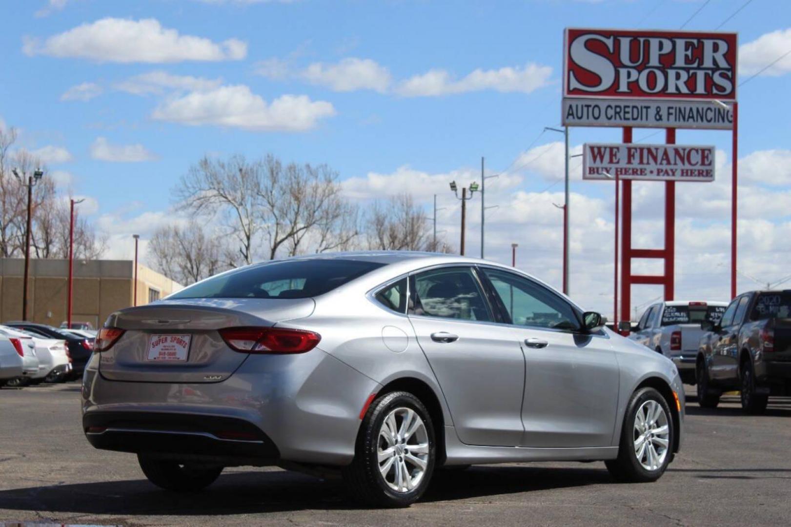 2015 Gray Chrysler 200 Limited (1C3CCCAB4FN) with an 2.4L L4 DOHC 16V engine, 9-Speed Automatic transmission, located at 4301 NW 39th , Oklahoma City, OK, 73112, (405) 949-5600, 35.512135, -97.598671 - NO DRIVERS LICENCE NO-FULL COVERAGE INSURANCE-NO CREDIT CHECK. COME ON OVER TO SUPERSPORTS AND TAKE A LOOK AND TEST DRIVE. PLEASE GIVE US A CALL AT (405) 949-5600. NO LICENSIA DE MANEJAR- NO SEGURO DE COBERTURA TOTAL- NO VERIFICACCION DE CREDITO. POR FAVOR VENGAN A SUPERSPORTS, ECHE UN - Photo#3