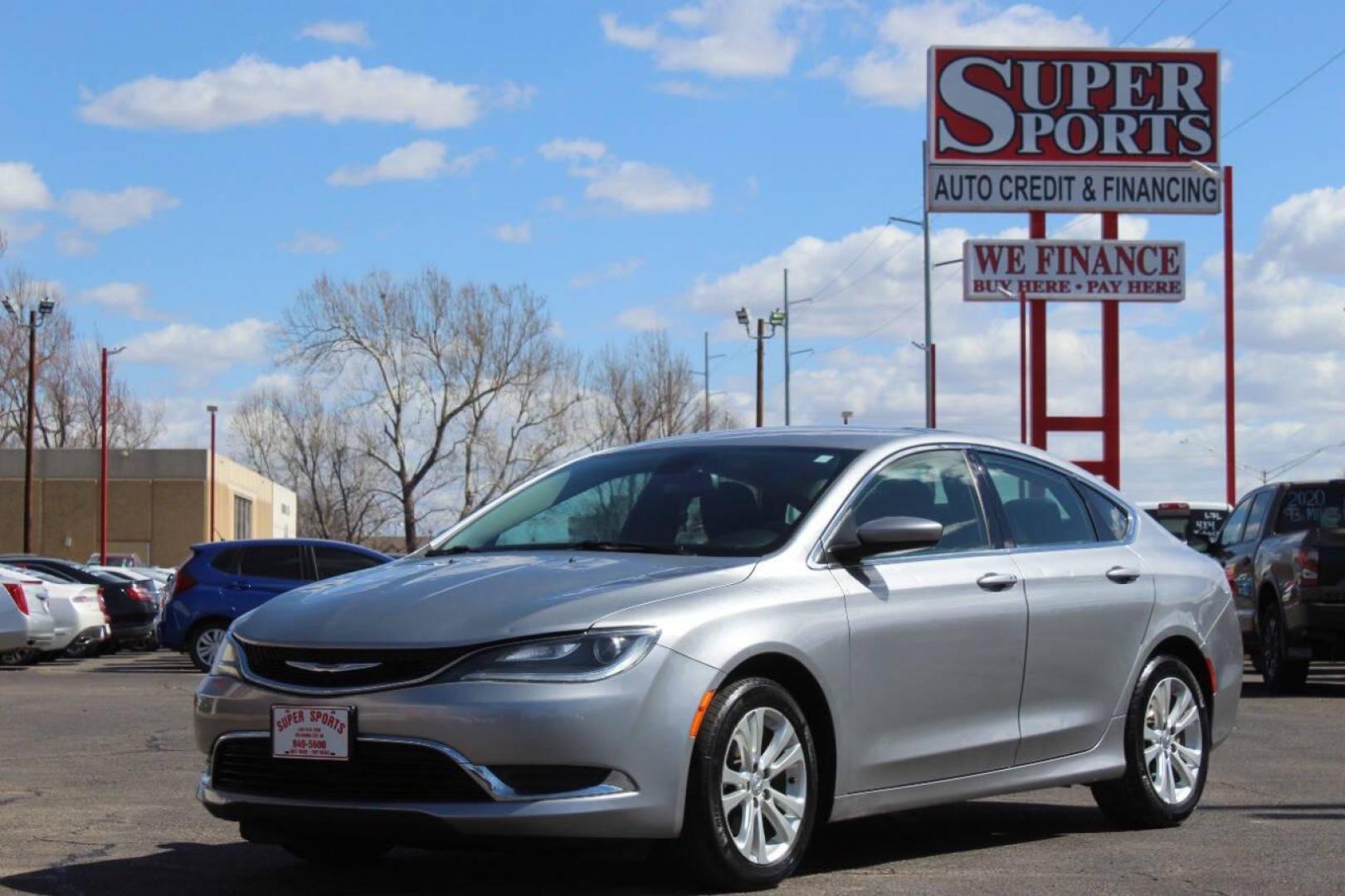 2015 Gray Chrysler 200 Limited (1C3CCCAB4FN) with an 2.4L L4 DOHC 16V engine, 9-Speed Automatic transmission, located at 4301 NW 39th , Oklahoma City, OK, 73112, (405) 949-5600, 35.512135, -97.598671 - NO DRIVERS LICENCE NO-FULL COVERAGE INSURANCE-NO CREDIT CHECK. COME ON OVER TO SUPERSPORTS AND TAKE A LOOK AND TEST DRIVE. PLEASE GIVE US A CALL AT (405) 949-5600. NO LICENSIA DE MANEJAR- NO SEGURO DE COBERTURA TOTAL- NO VERIFICACCION DE CREDITO. POR FAVOR VENGAN A SUPERSPORTS, ECHE UN - Photo#6